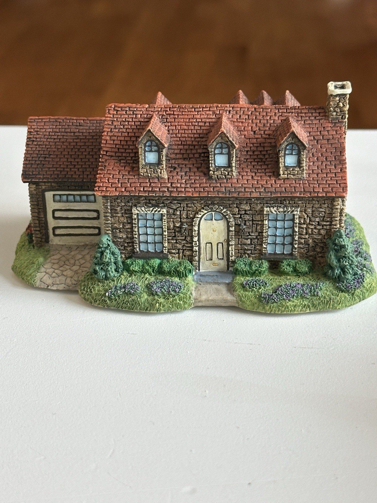 Hallmark Mitford Village House The Home of Father Tim Kavanagh Jan Karon