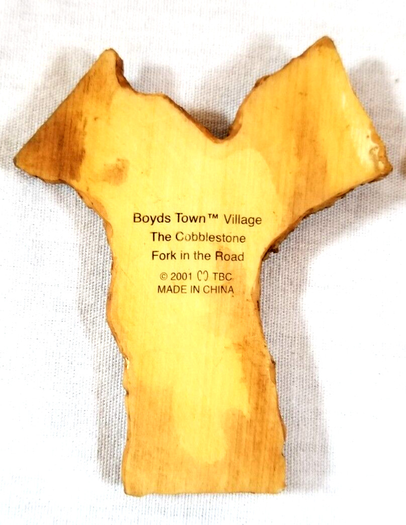 4 Boyds Bearly Built Villages The Cobblestone Fork In The Road Accessory #19814