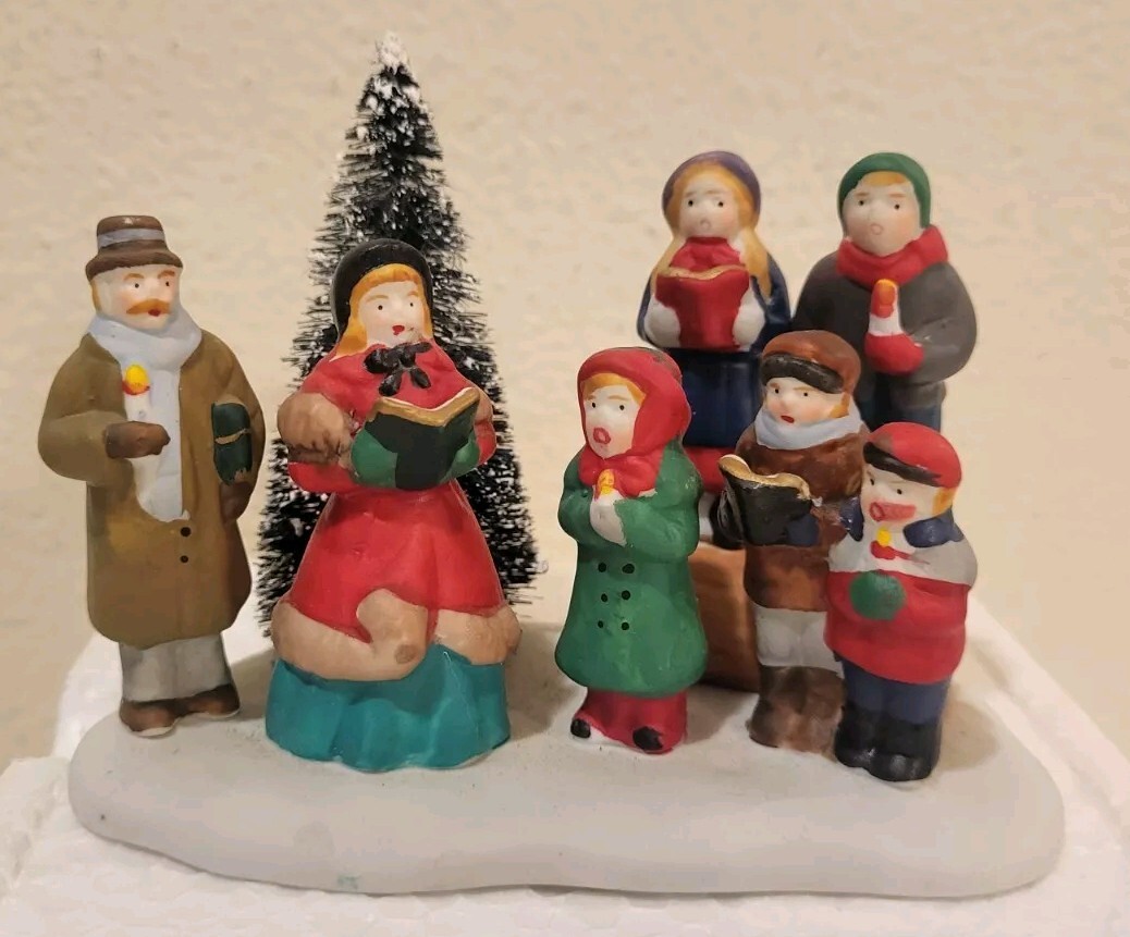 VTG • Lemax • Village Collection • Porcelain Group Carollers • 1995 • #53134