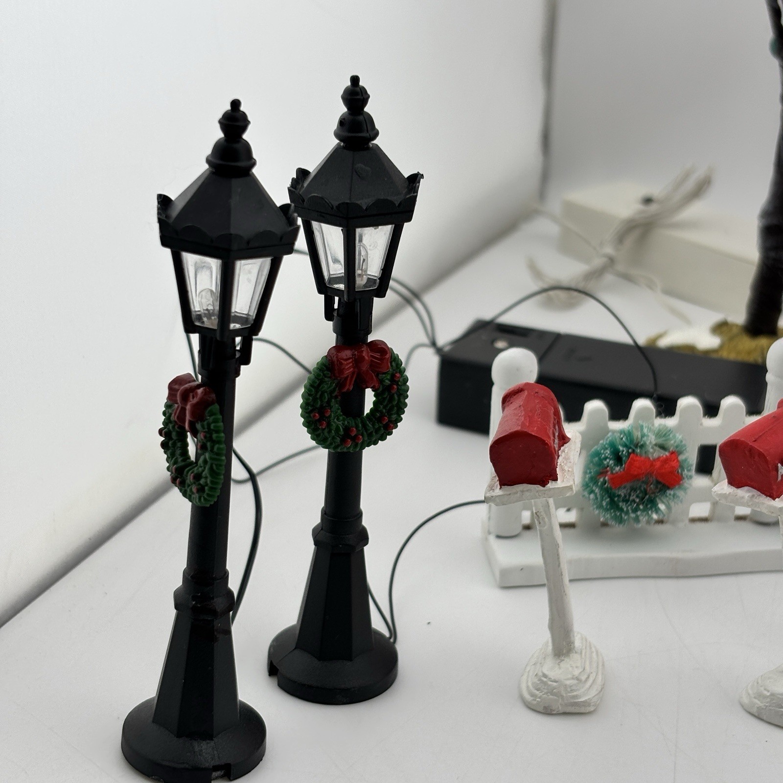 Department 56 Accessories Autum/Christmas Lot Dollhouse Fence Tree Street Lights