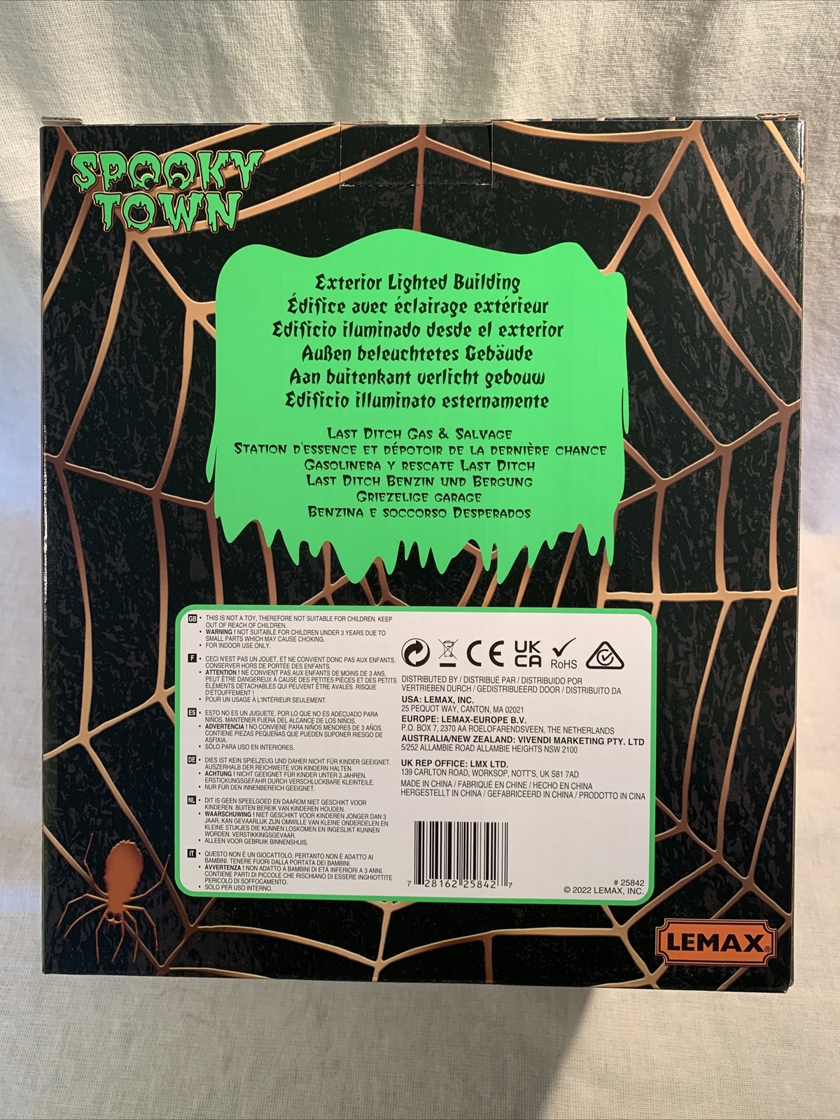 Lemax Spooky Town 25842 Last Ditch Gas & Salvage Includes Adaptor