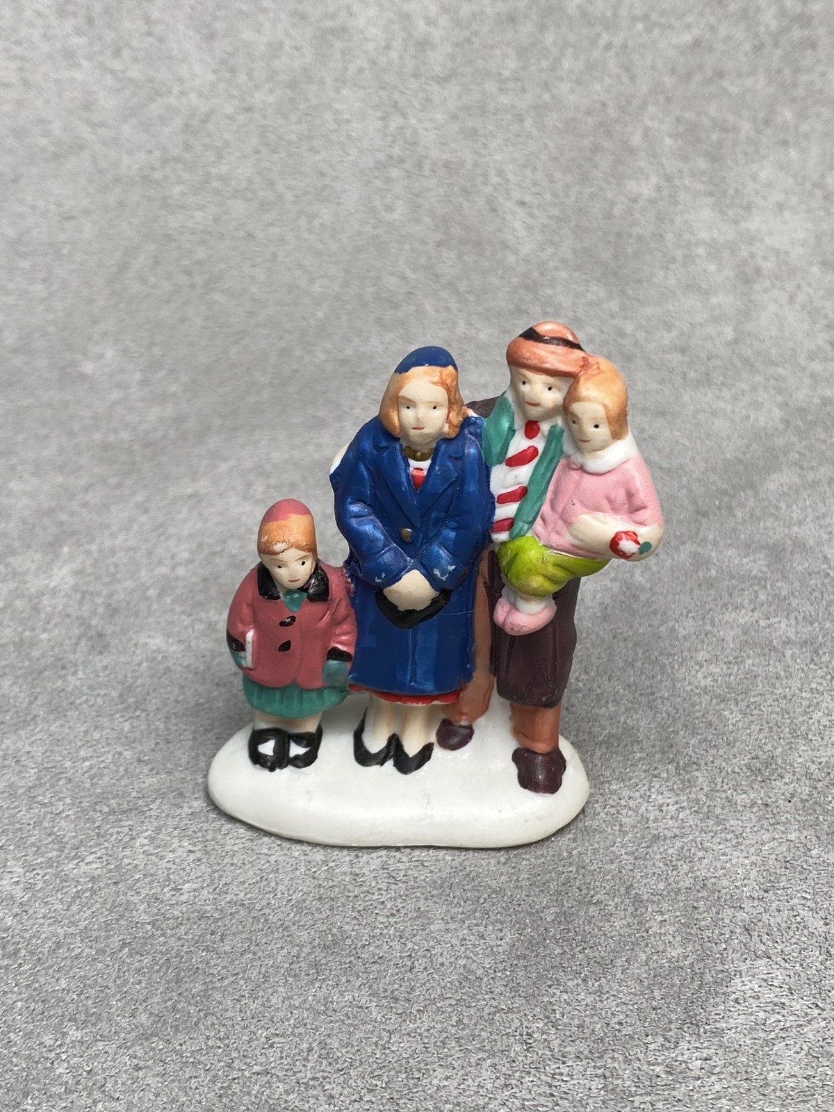 It’s A Wonderful Life George Bailey Mary Zuzu Janie Christmas Village Figurine