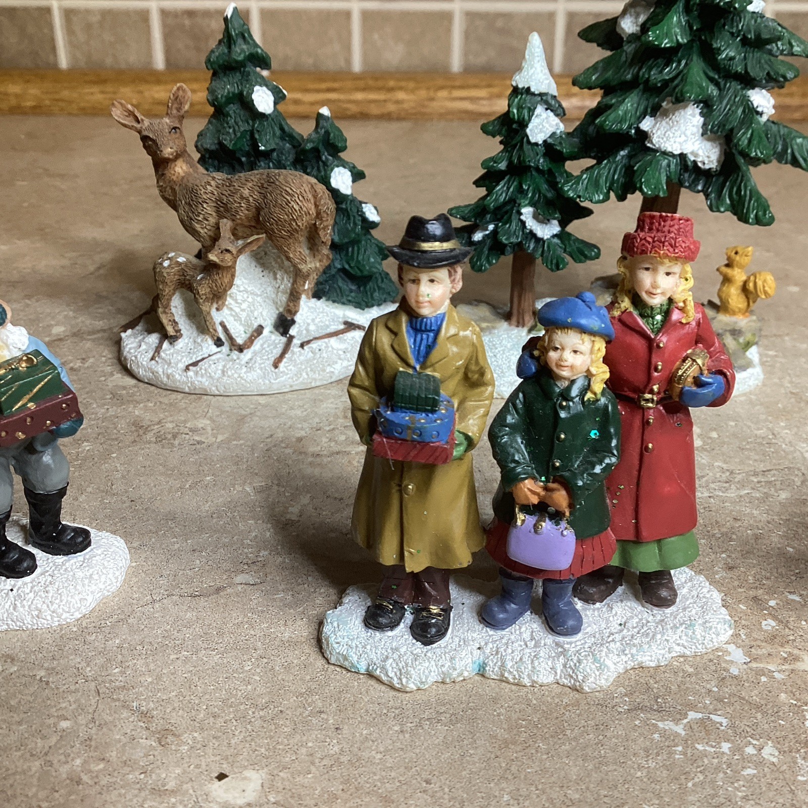 Set of 6 -Christmas Village Accessories- 3” People,trees,deer – EUC