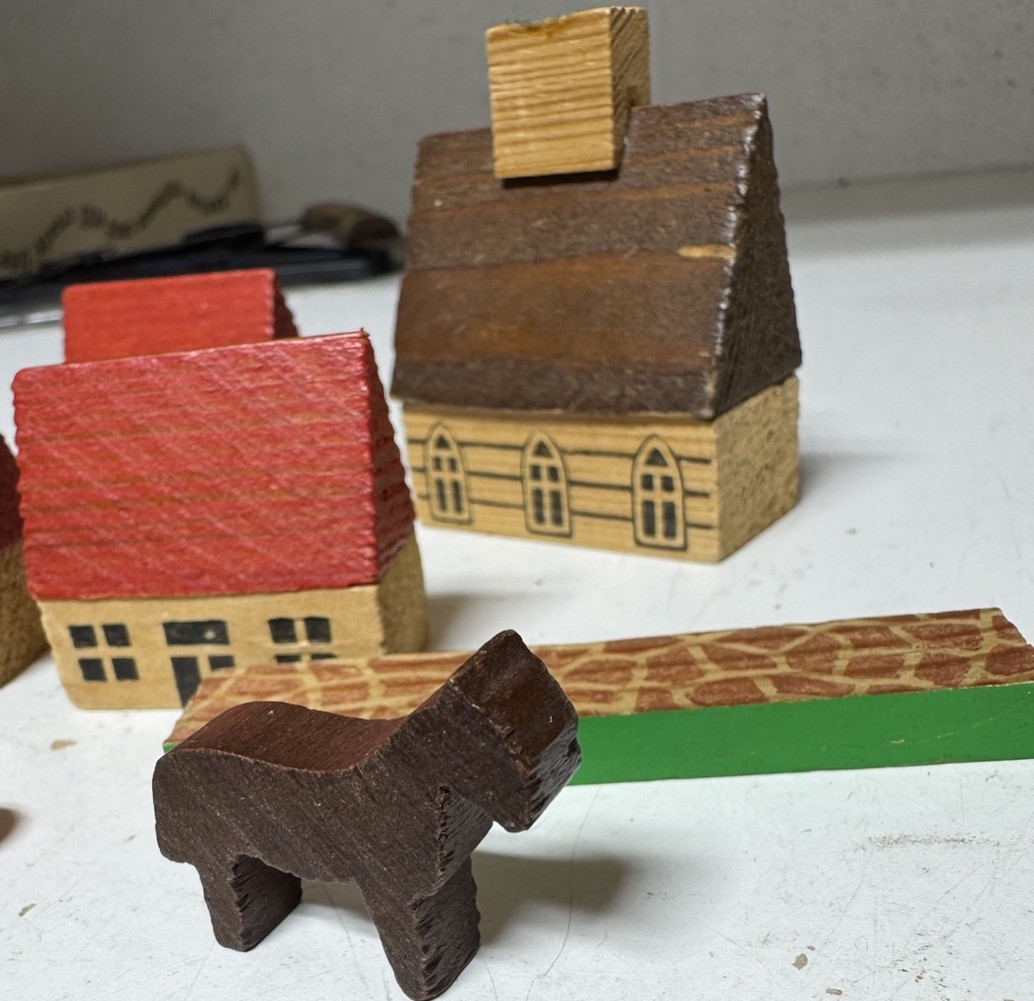 VTG Erzgebirge German Wooden Miniature Village Houses Church Horse Trees Lot