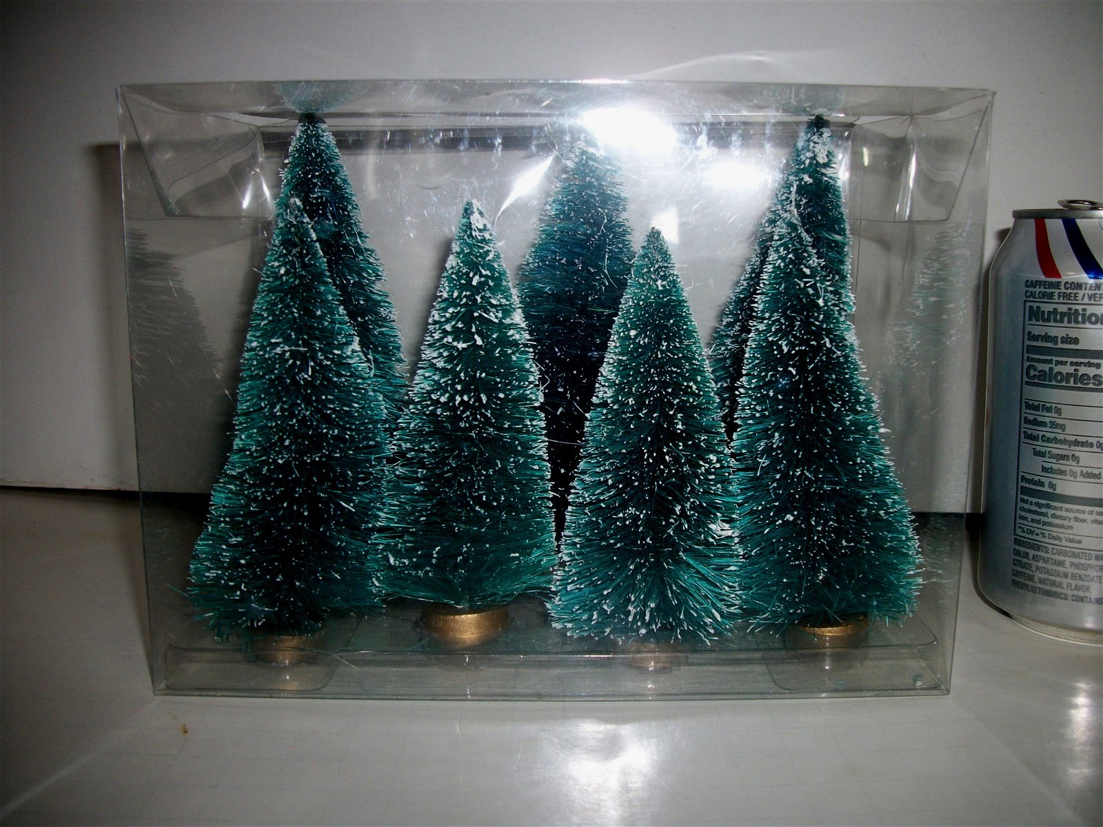 7 Bottle Brush Christmas Trees 5″ & 6″ in Plastic Keeper Box Tiny Mini Trees