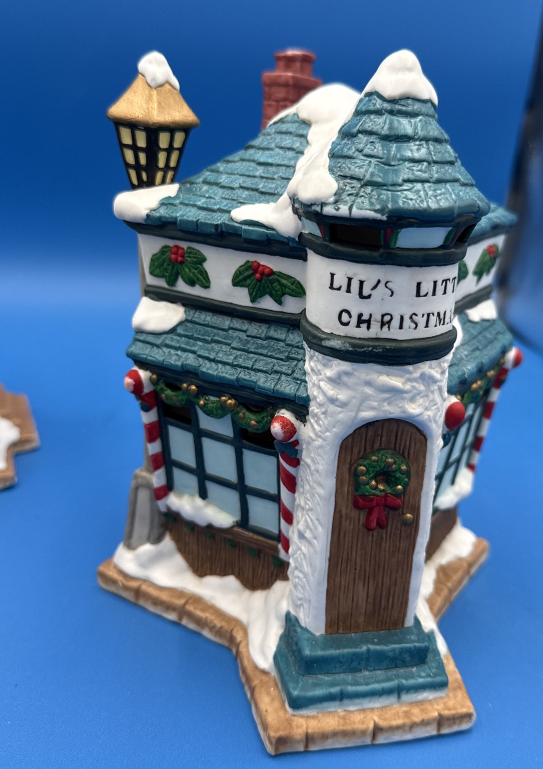 Vintage 1990’s Mercuries Christmas Village -set Of 5 Stores w/ Light Cord