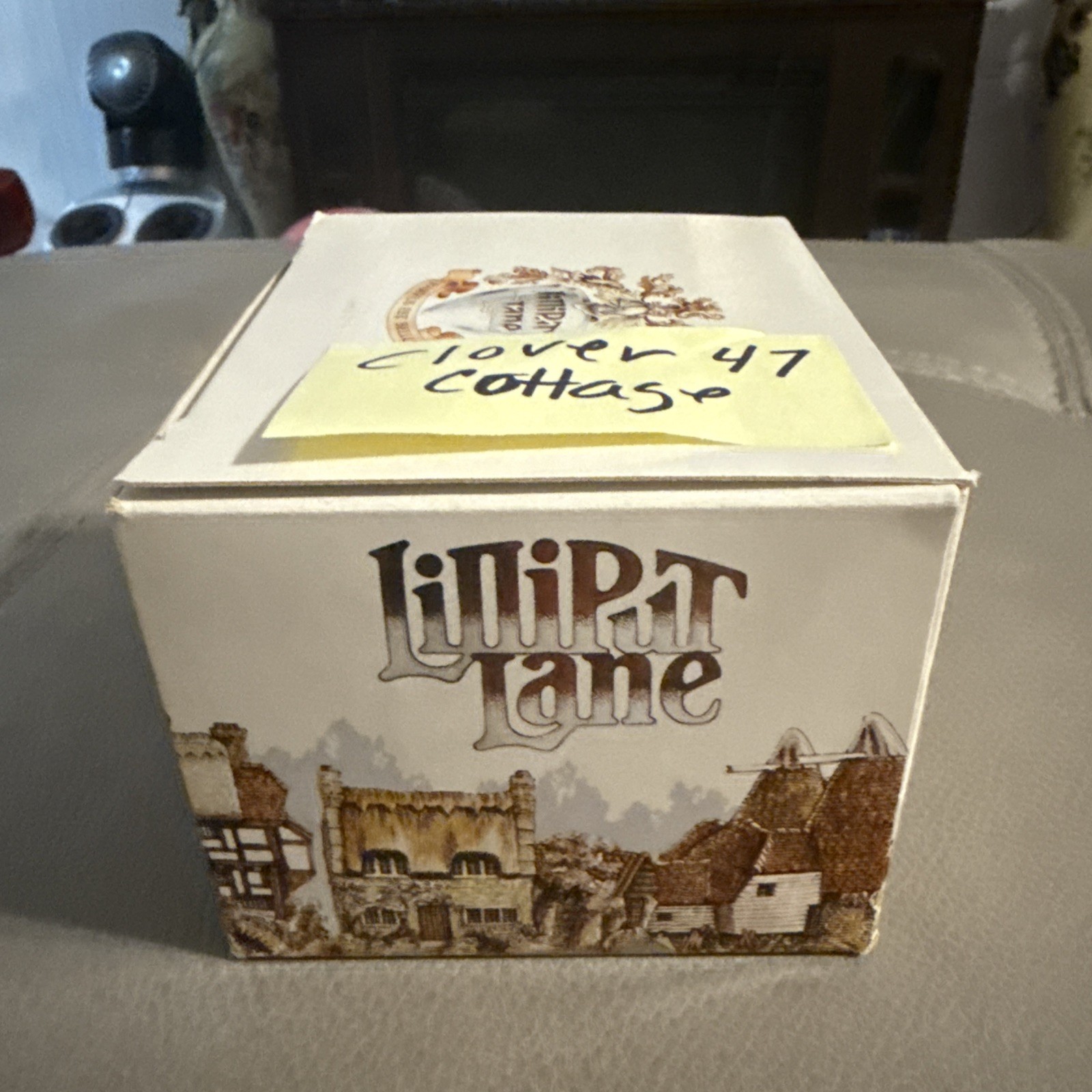 Clover Cottage Lilliput Lane. NIB. Mint Condition. Free Shipping!