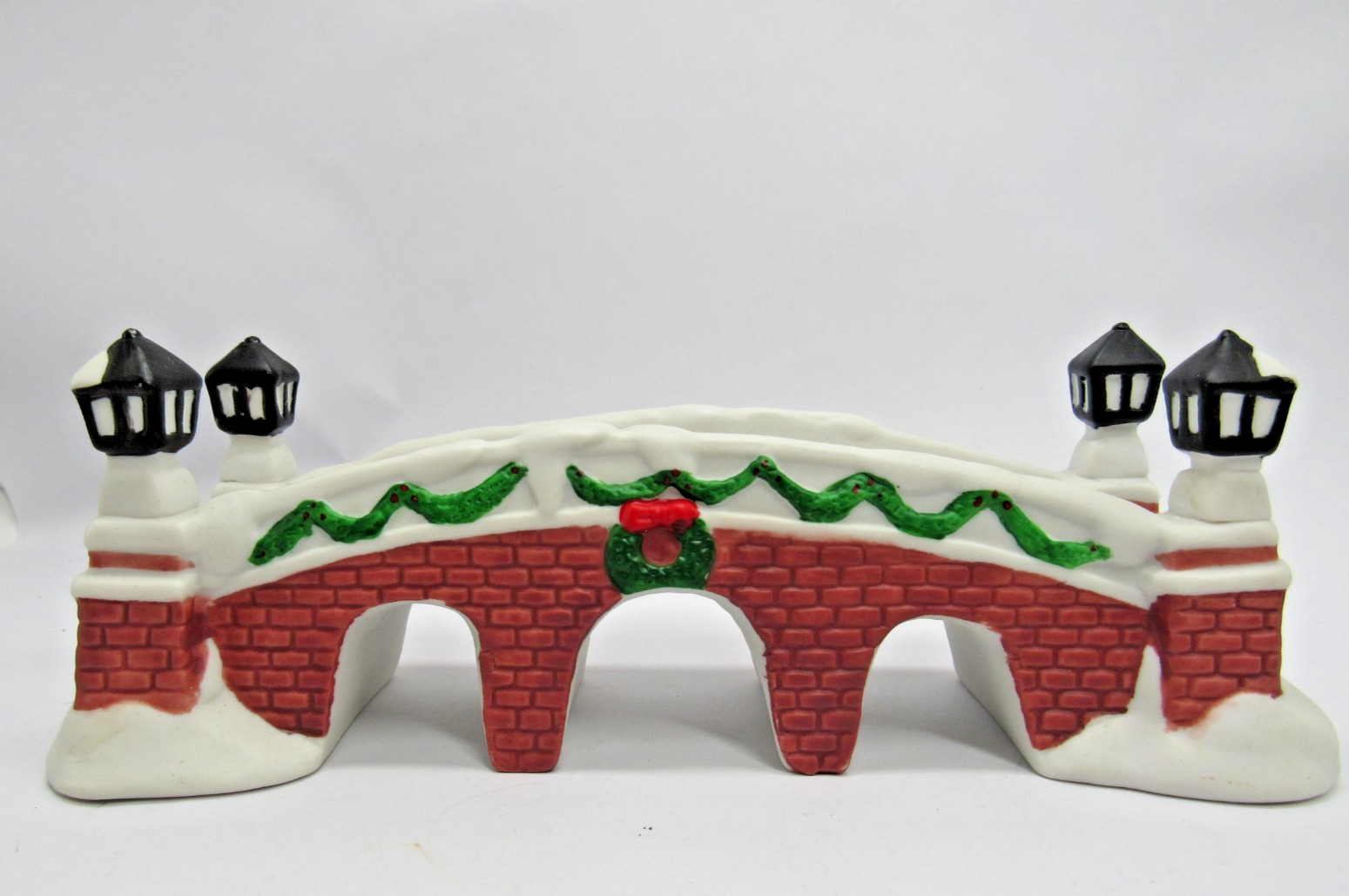 🏘️ Ceramic Christmas Village Bridge – Red Brick with Lampposts & Garland – 8” L