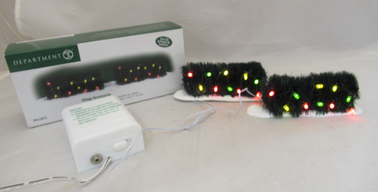 2005 Dept 56 Village Accessories LIGHTED HOLIDAY HEDGE (Set of 2) #56.53615 !