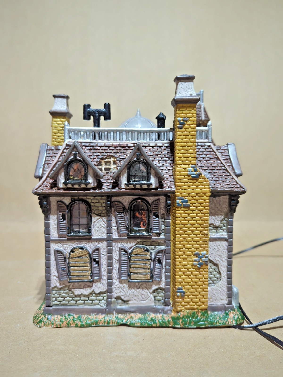 Lemax Spooky Town Alford Mansion Halloween Haunted House Light up w/Box