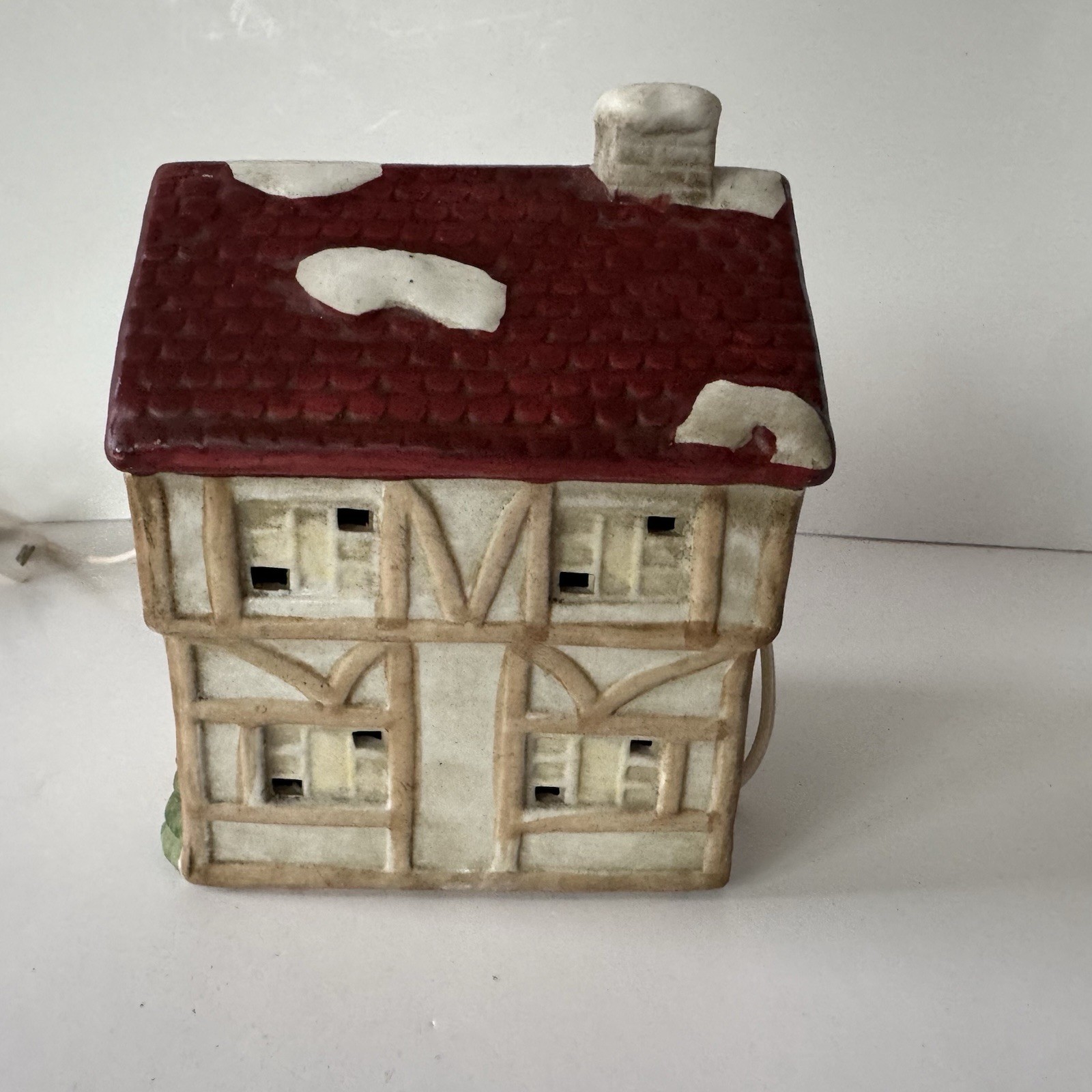 Vintage General Store Village Building, No Original Box, Light Works, Free Ship