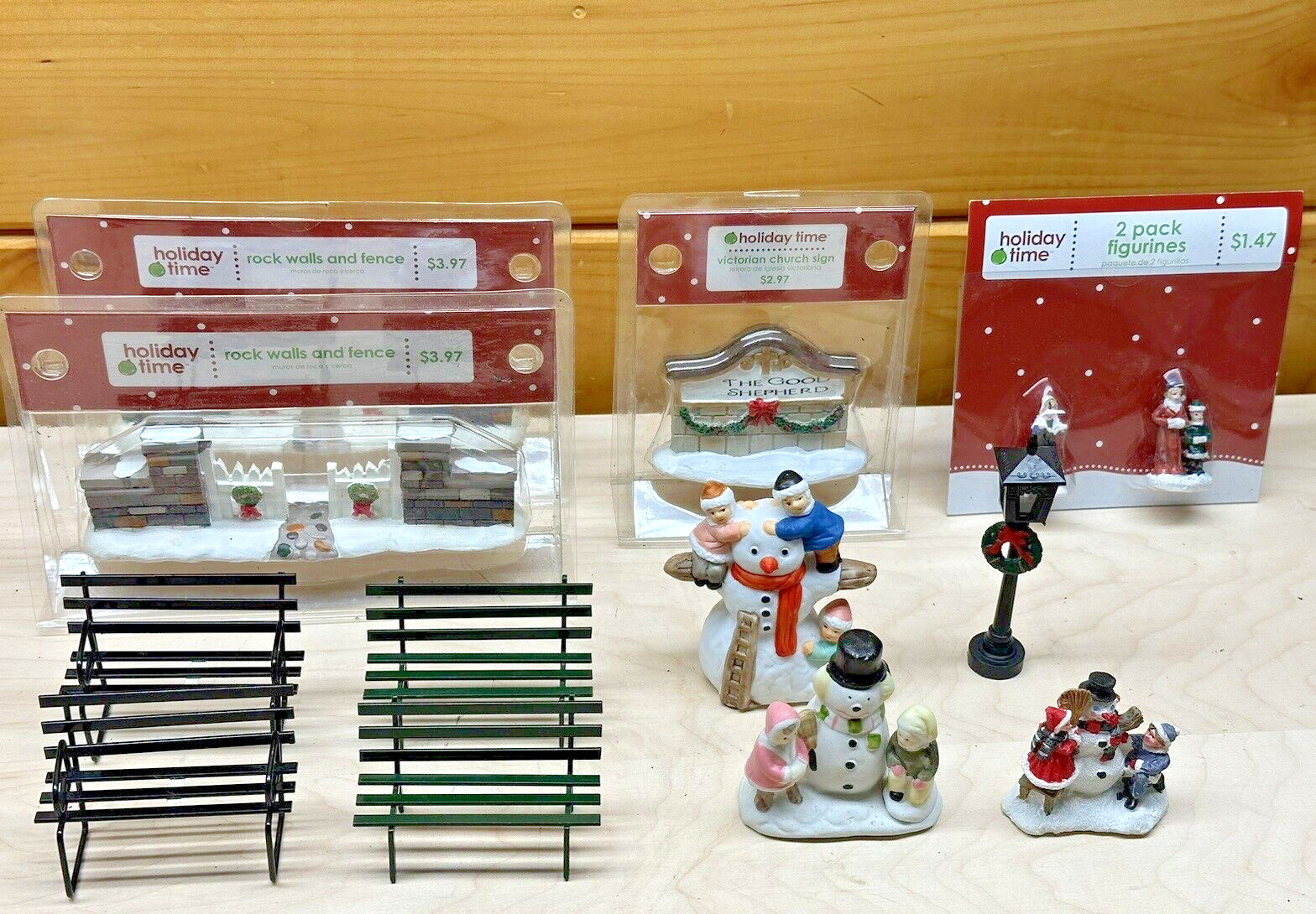 New & Used Lot 12 Christmas Village Accessories Benches Snowmen Rock Walls Sign