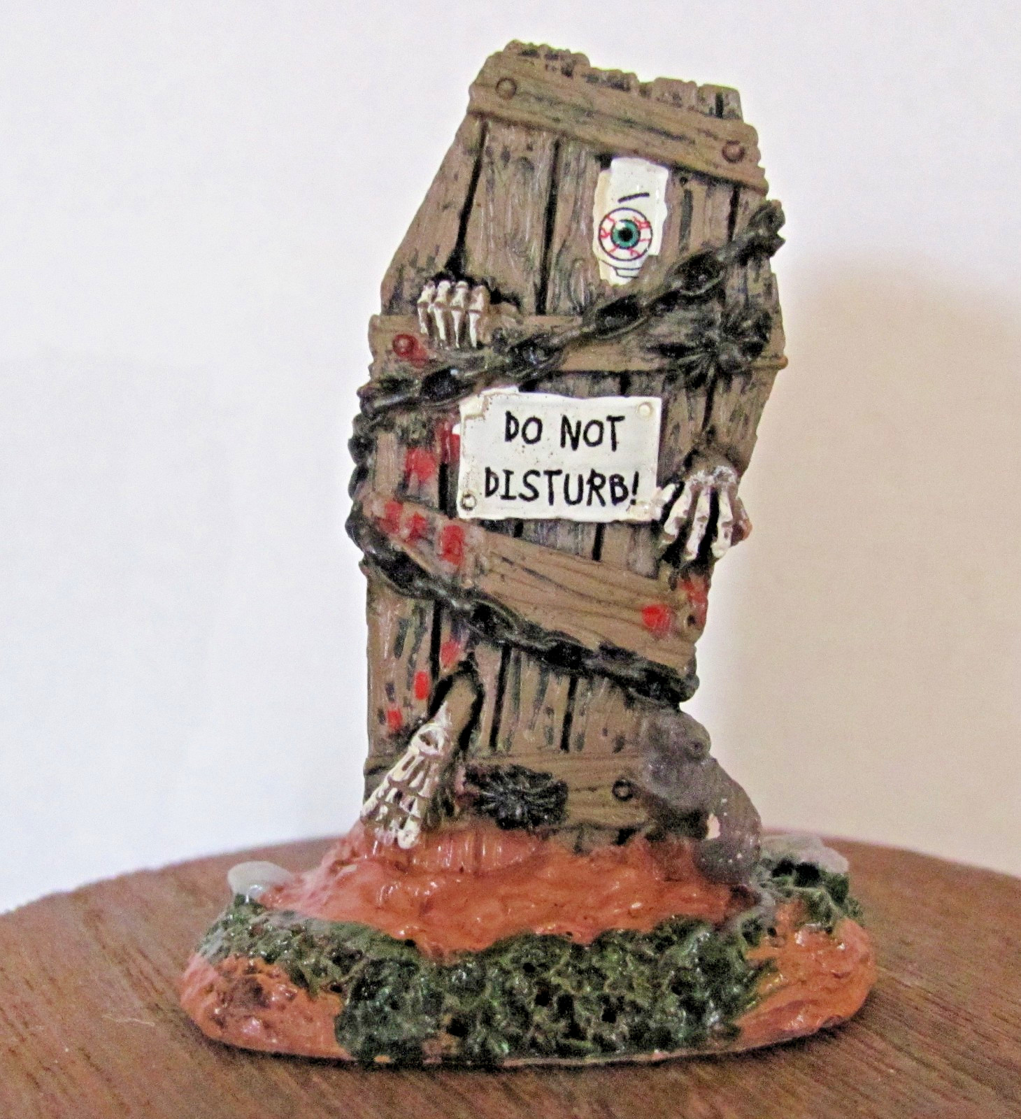 Lemax Spooky Town Accessory – Do Not Disturb #84340