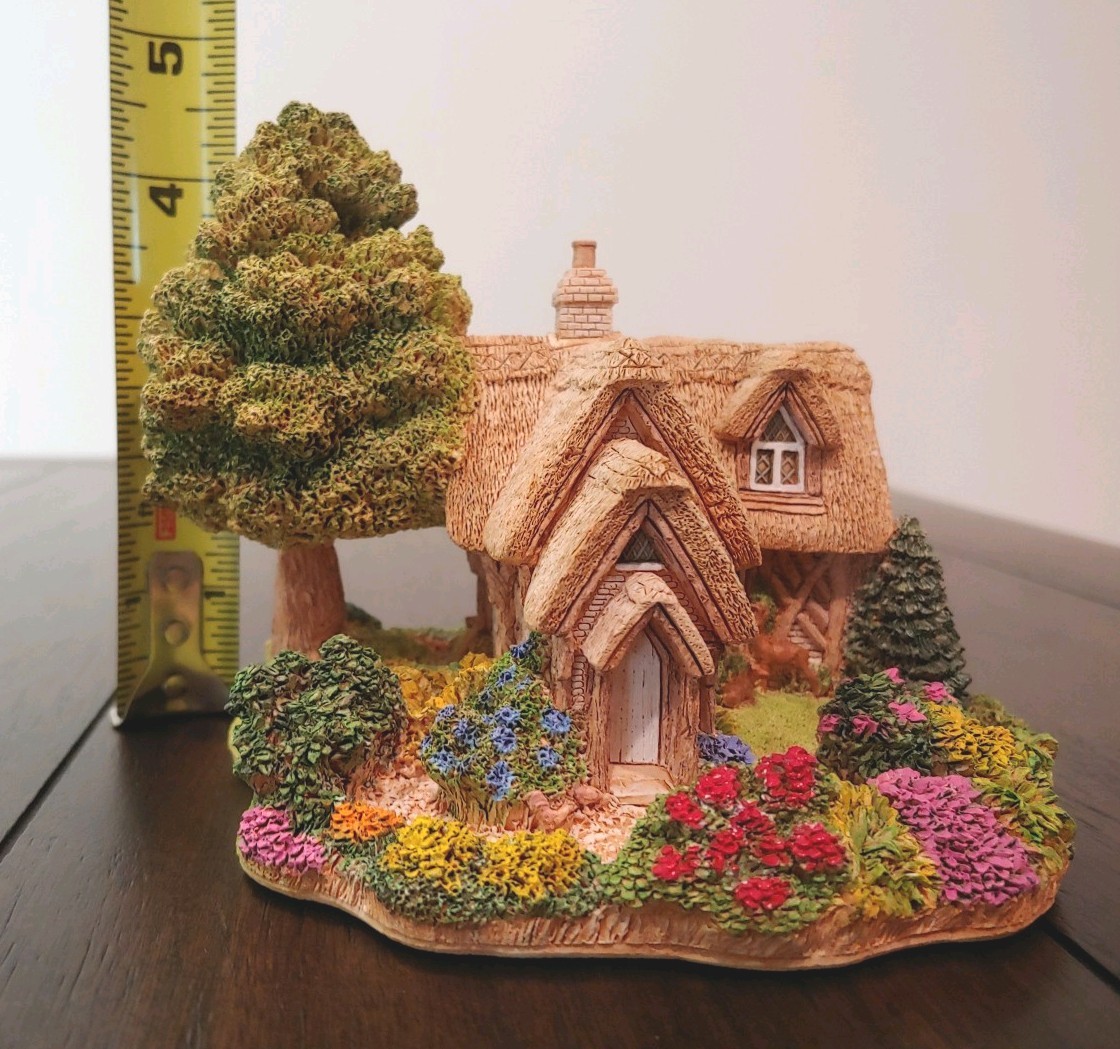 Lilliput Lane Woodman’s Retreat Collector’s Club Special Exc. Cond. No Box As-Is