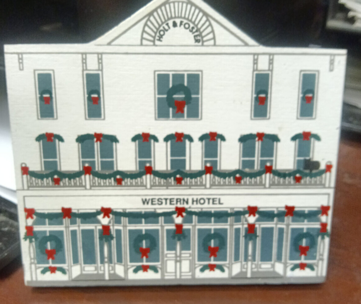 CATS MEOW ROCKY MOUNTAIN CHRISTMAS WESTERN HOTEL (Signed 1991, Retired) NEW
