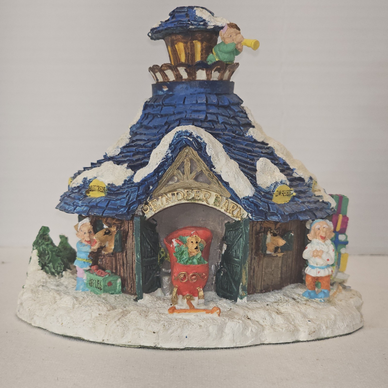 Vtg 1995 Santa’s Town- Post Office,Santa’s House,G.bread bakery. Reindeer Barn