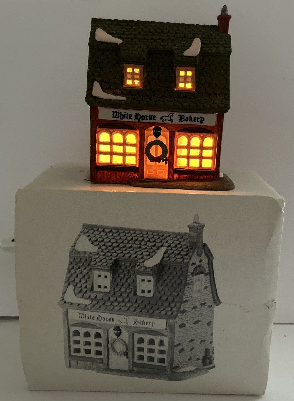 Department Dept 56 “White Horse Bakery” Dickens Village #5926-9