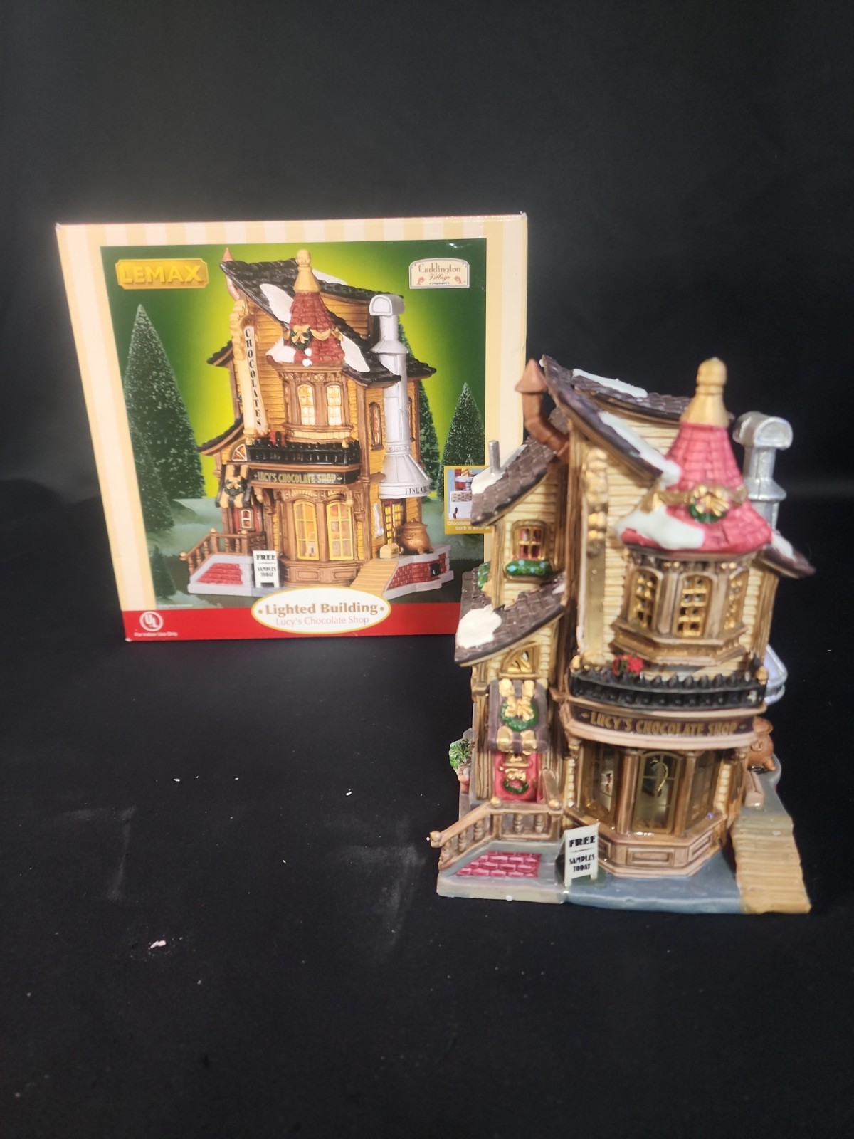 Lemax 2004 Lucy’s Chocolate Shop Porcelain 45052 Caddington Village House