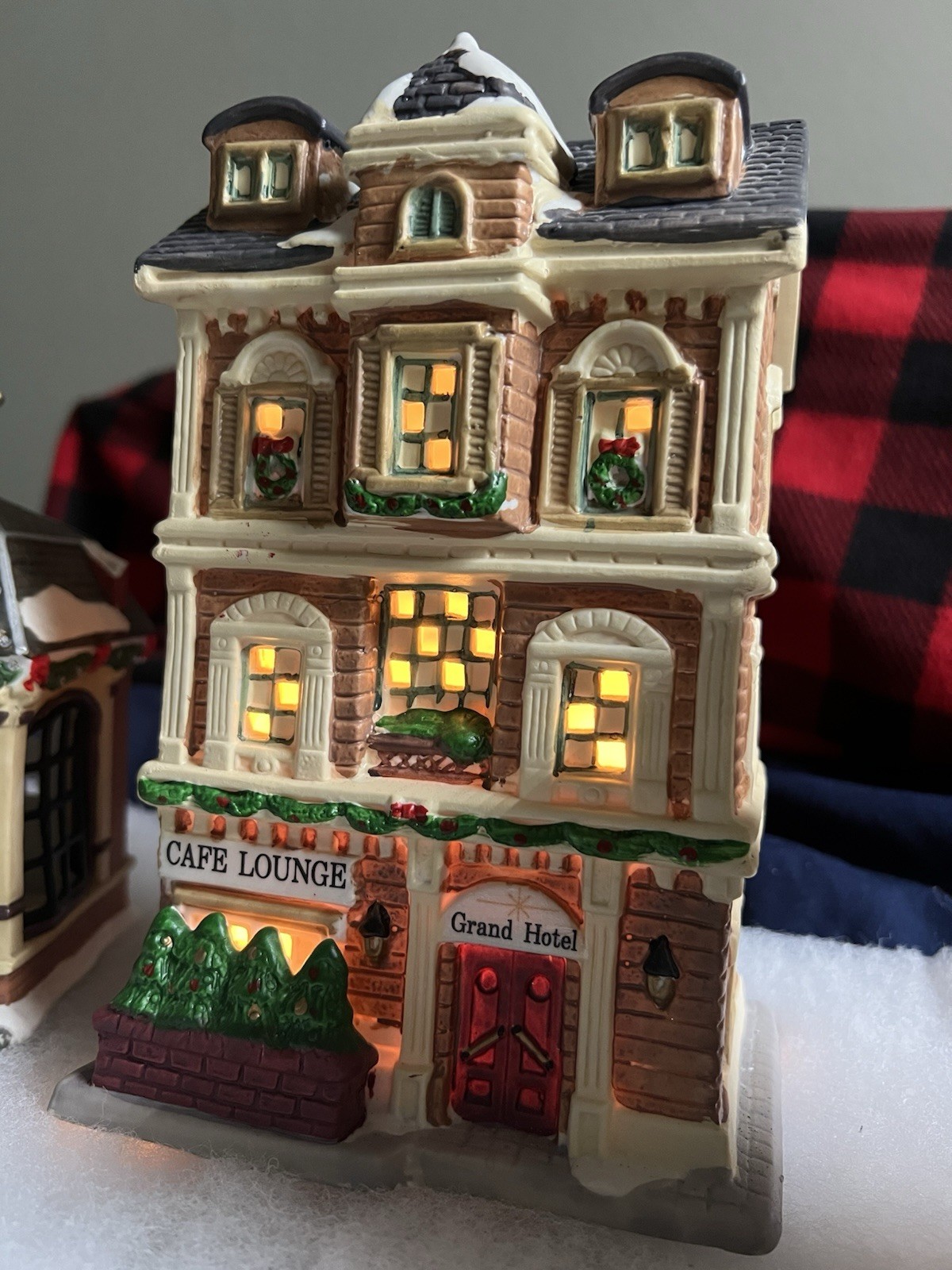 Christmas Village Accessories Set 26 Pieces, Approx. 2.5″ Tall