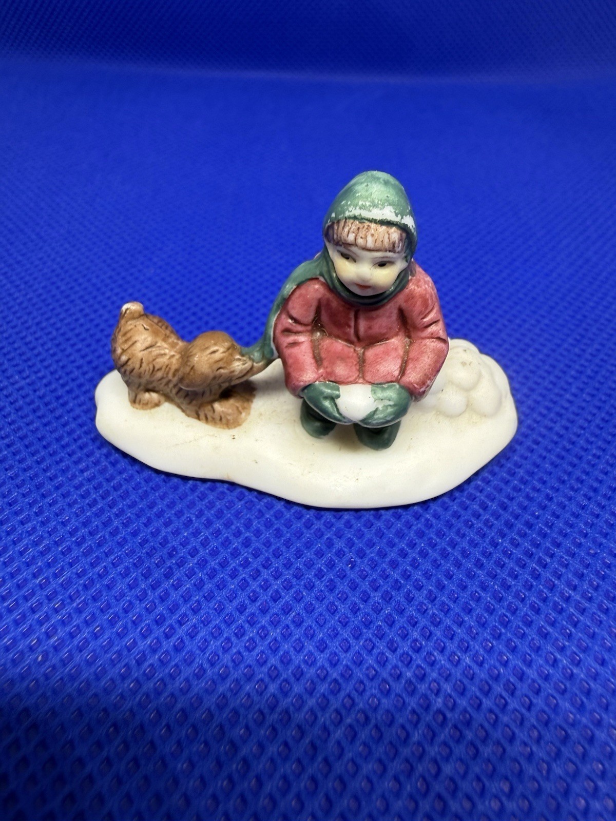 Christmas Village Ceramic Child with A Dog On The Snow Figurine 2″x1.5″