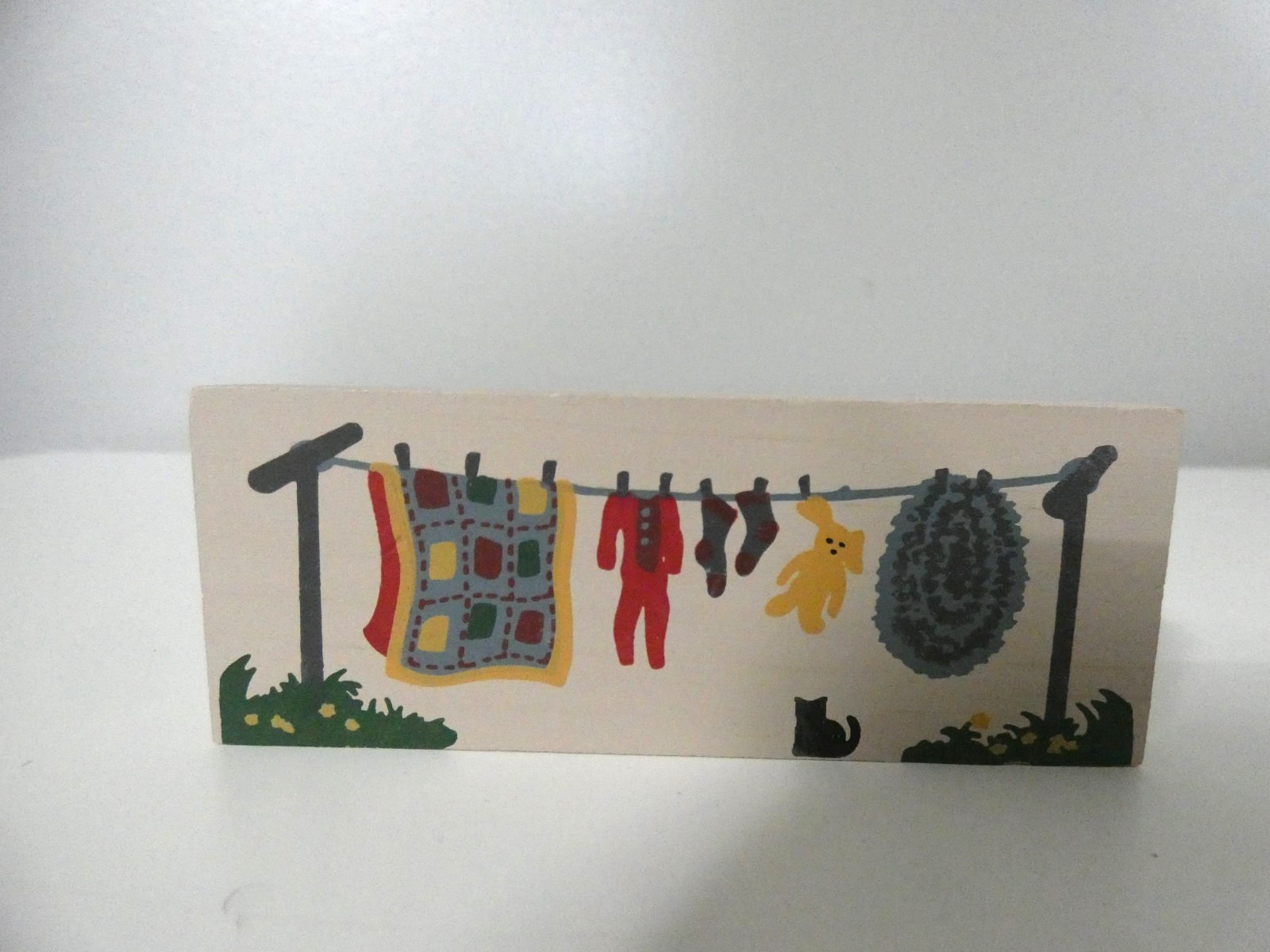 Cat’s Meow Village Wooden Painted Washday Clothesline Folk Art Shelf Sitter Ohio