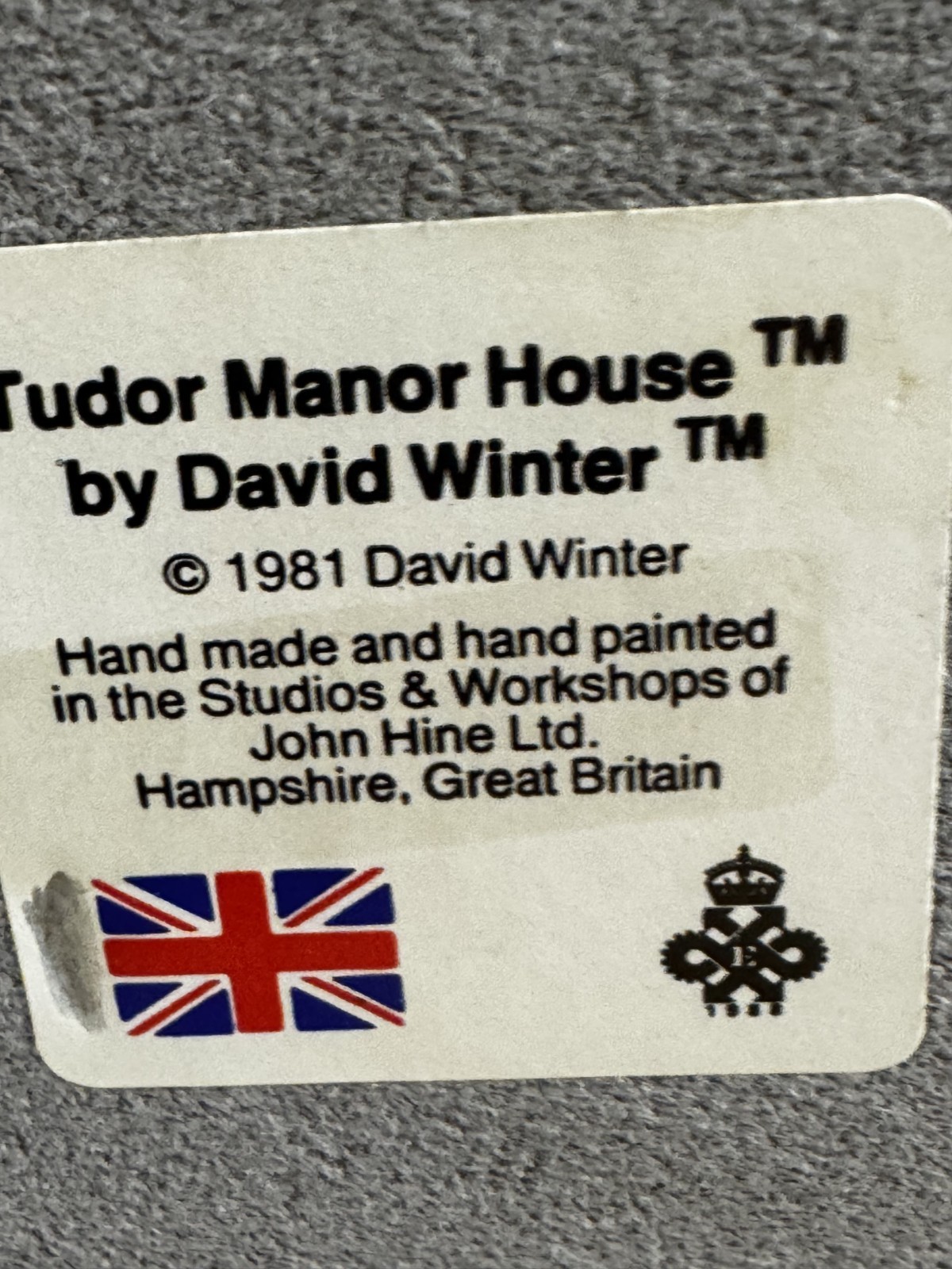 Tudor Manor House by David Winter 1991 No box