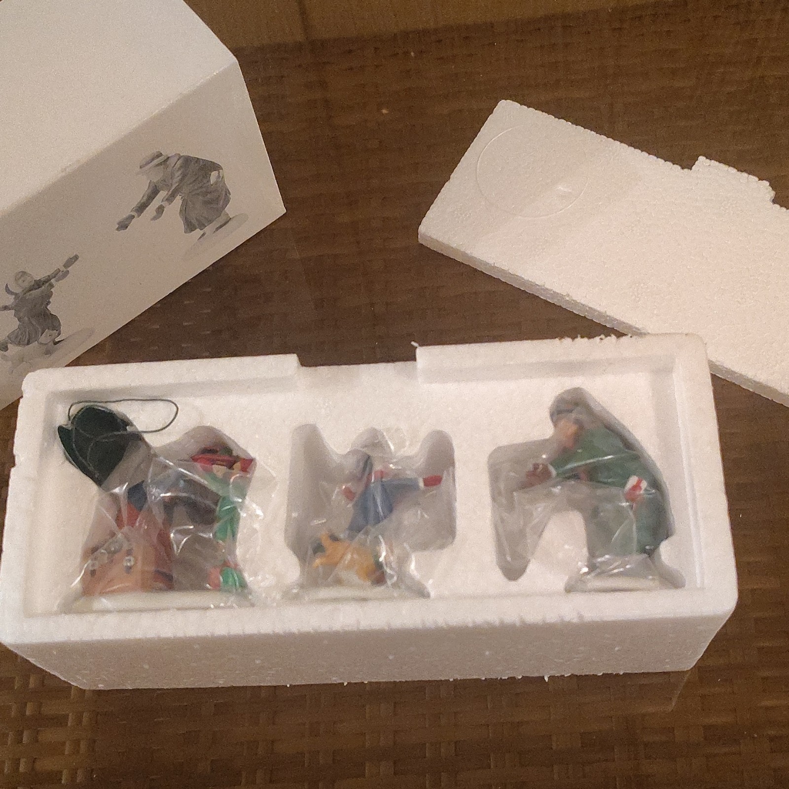 Dept 56 Heritage Village Welcome Home Set of 3 Hand Painted Porcelain #5533-6