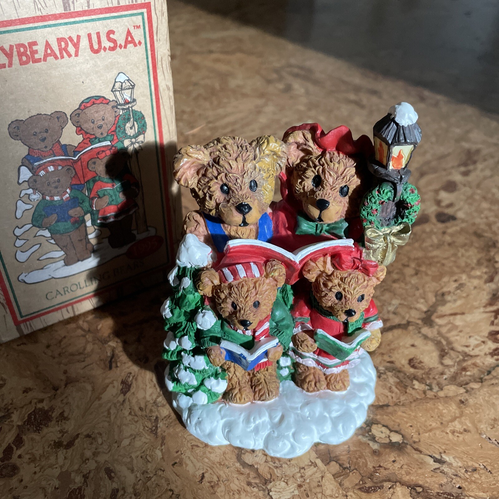 Hollybeary USA – Carolling Bears 1995 figure 5″