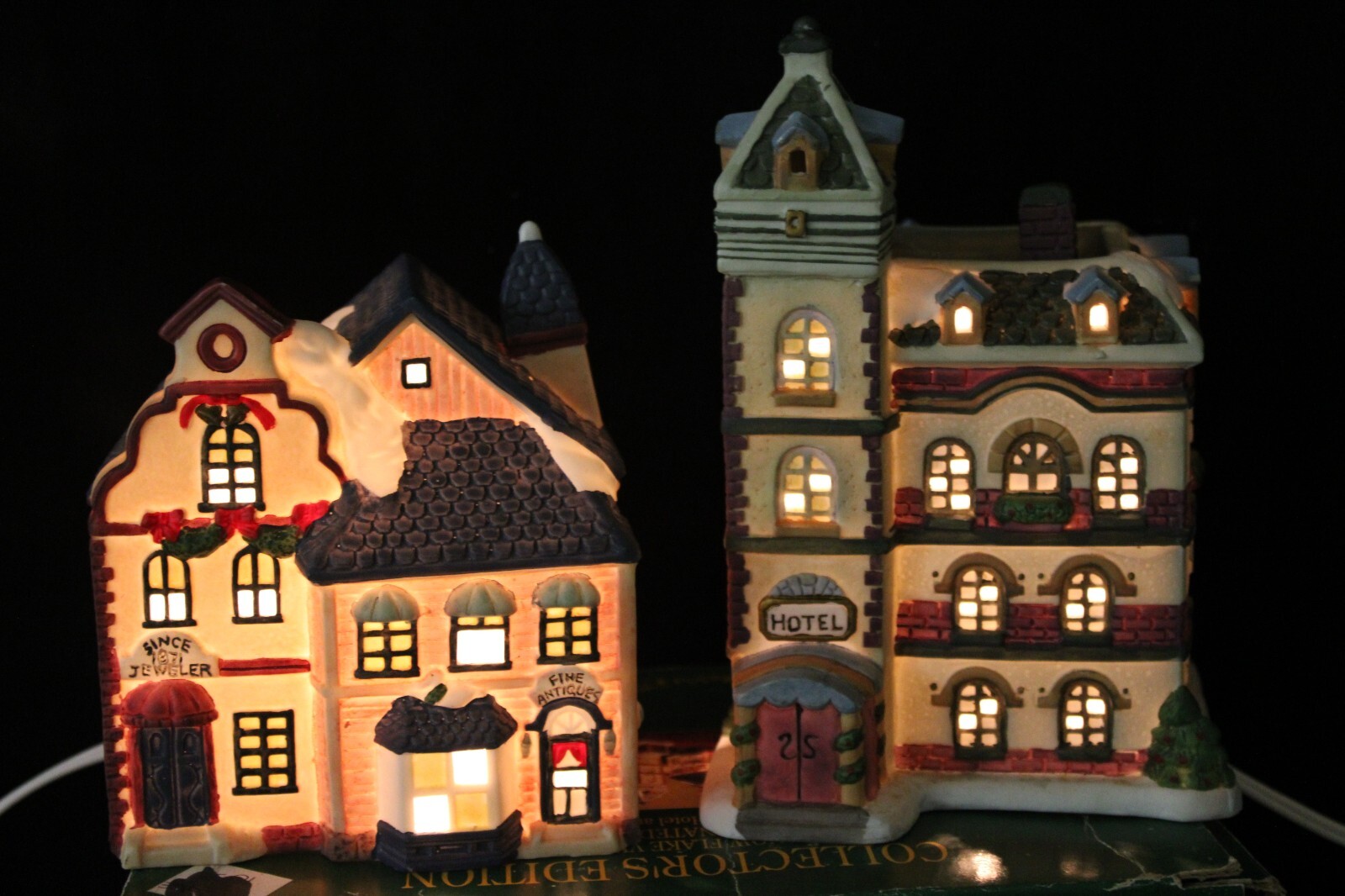 Grandeur Noel 2 Piece Porcelain Set HOTEL & JEWELER ANTIQUES Christmas Lighted