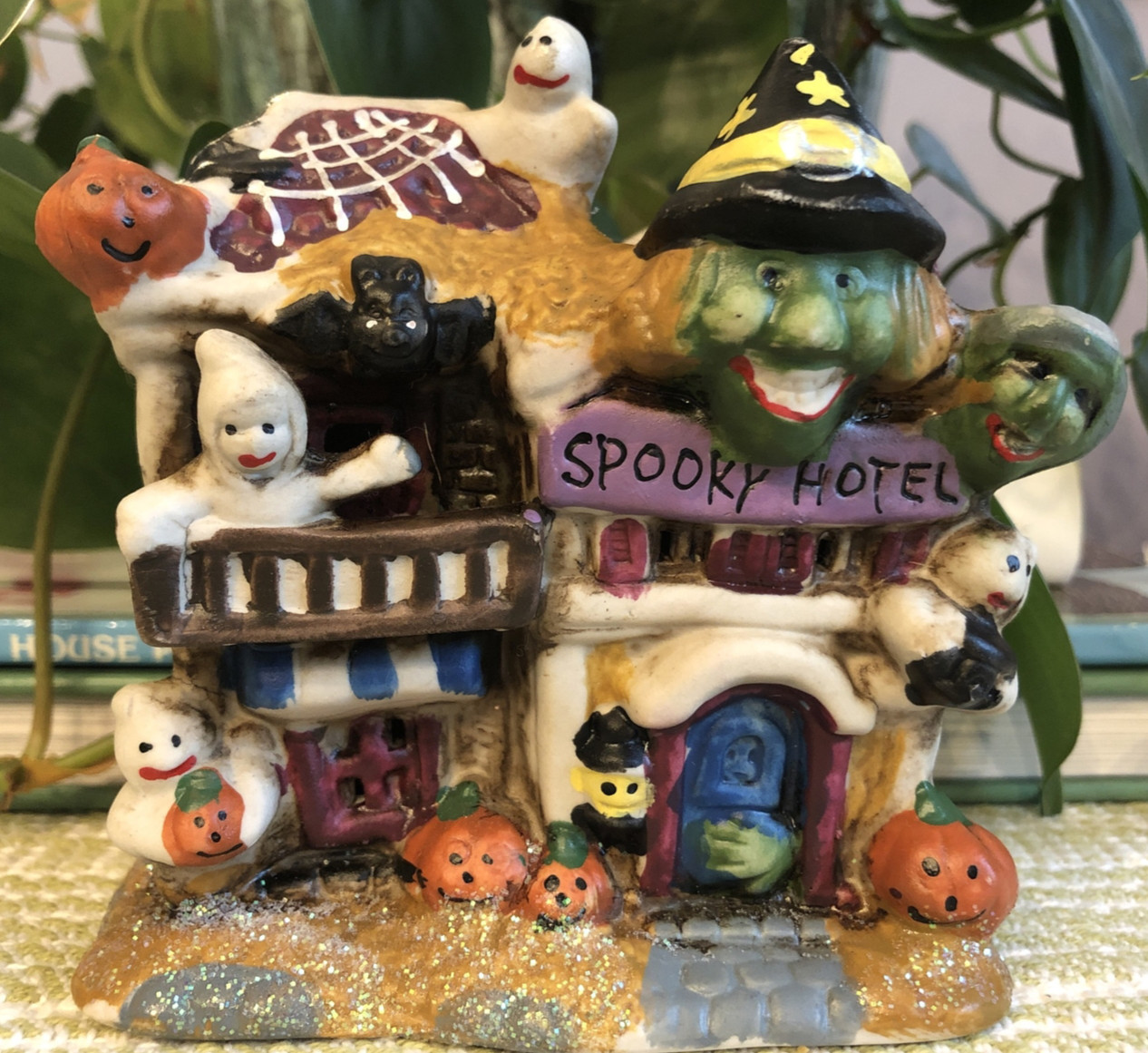 Vintage Ceramic Halloween Spooky Hotel Witches Ghosts Bats Pumpkins & Ghouls