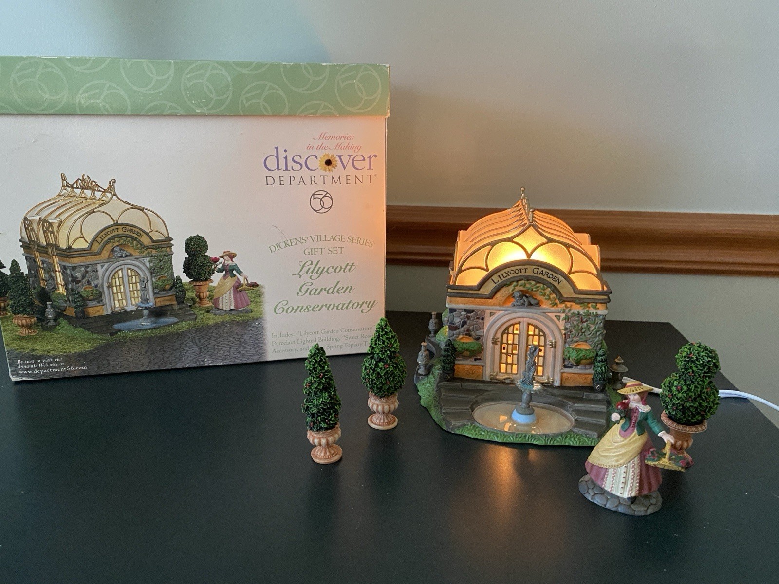 Department 56 Dickens Christmas Village Lillycot Garden Conservatory Retired