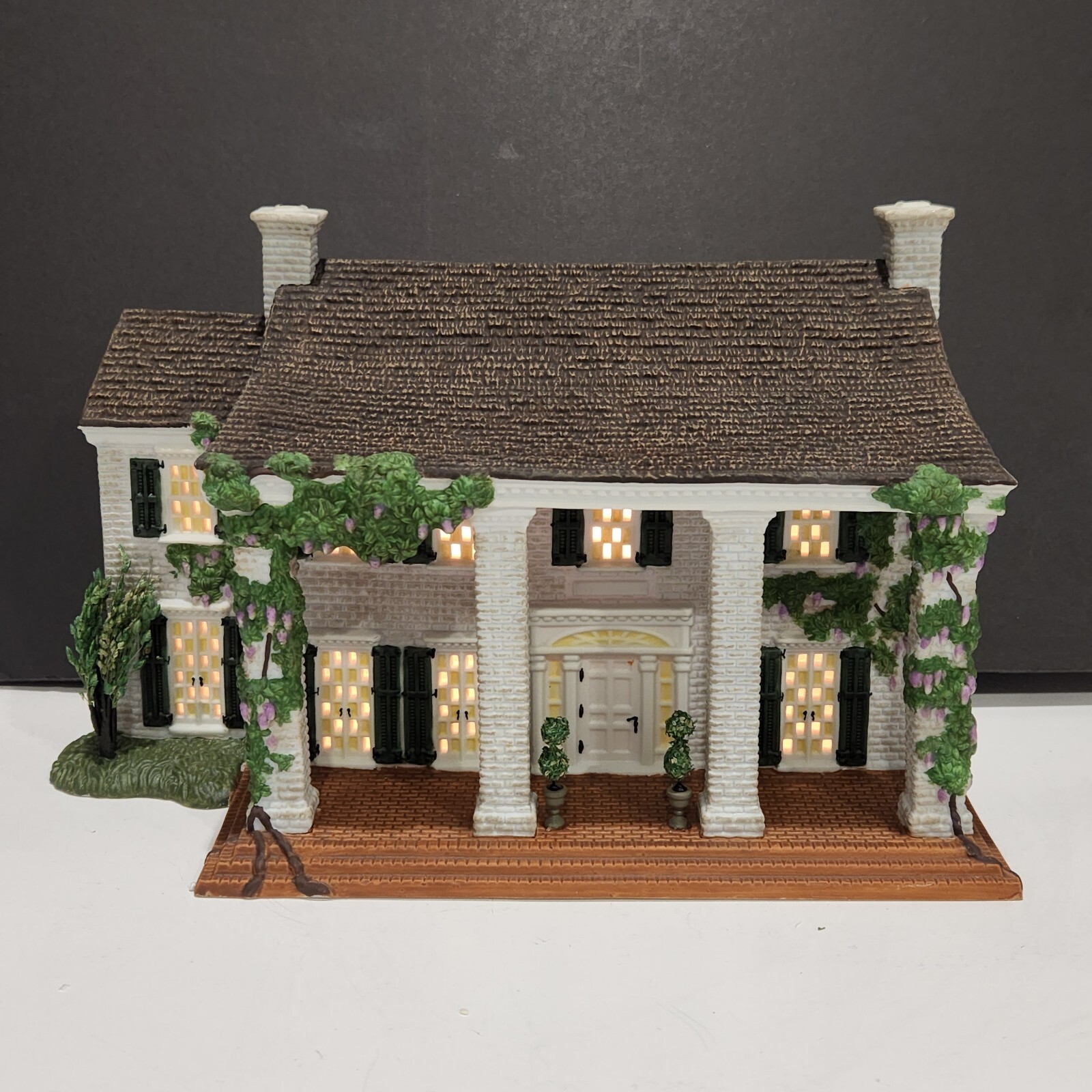 Department 56 GONE WITH THE WIND Christmas Village House w/Scarlett O’Hara -READ