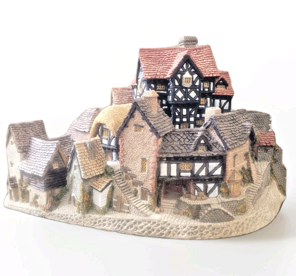 The Village 1981 David Winter Cottage COA Early Piece Town Buildings