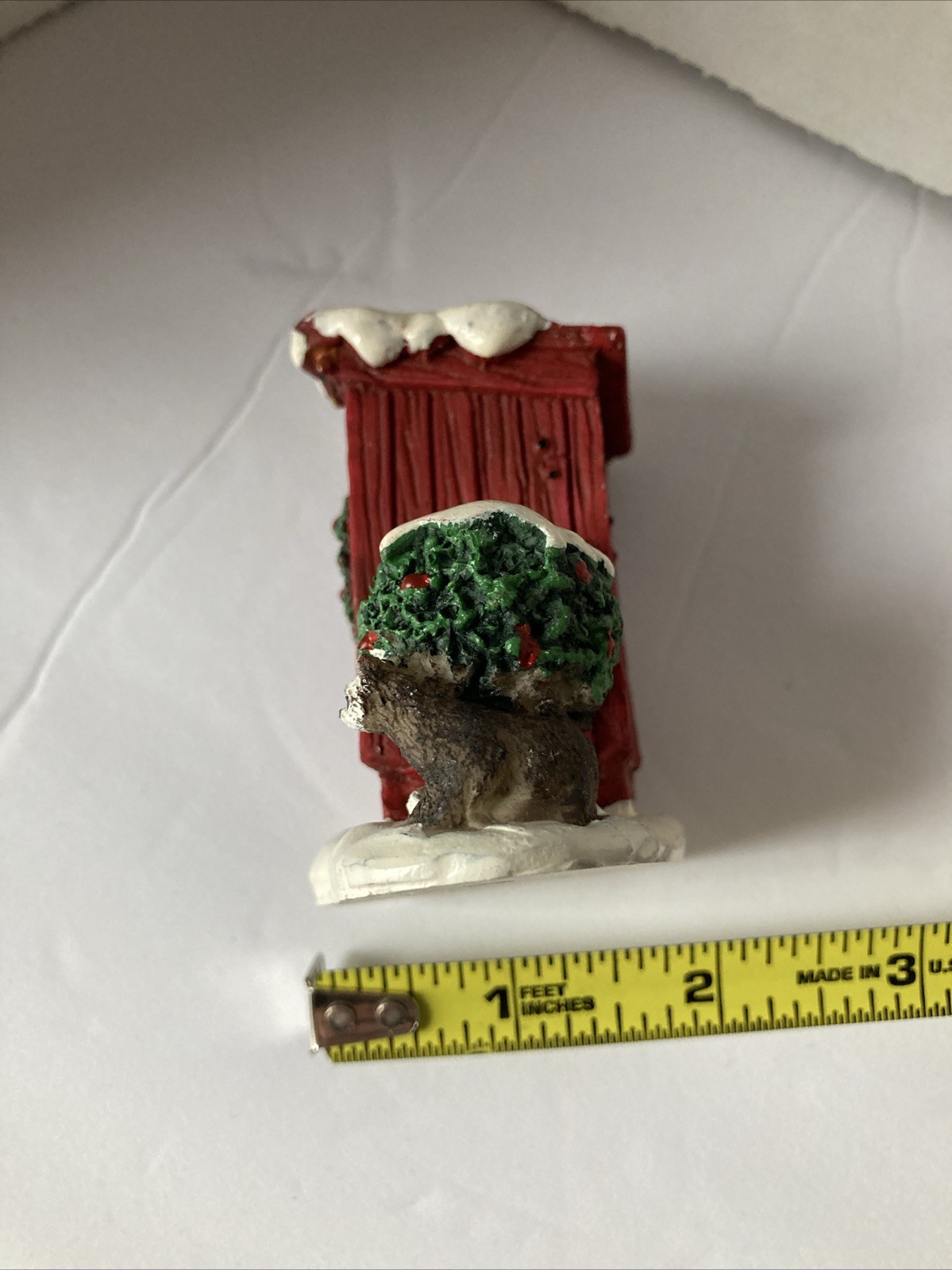 Lemax Christmas Village Accessory Outhouse with Raccoon Figure #64481 2 3/4″
