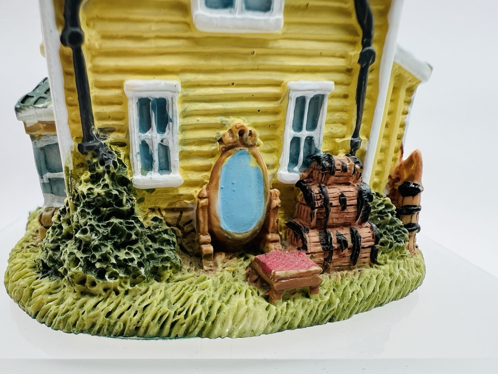 Liberty Falls Red Rudder Antiques AH100 Miniature Figurine 1996