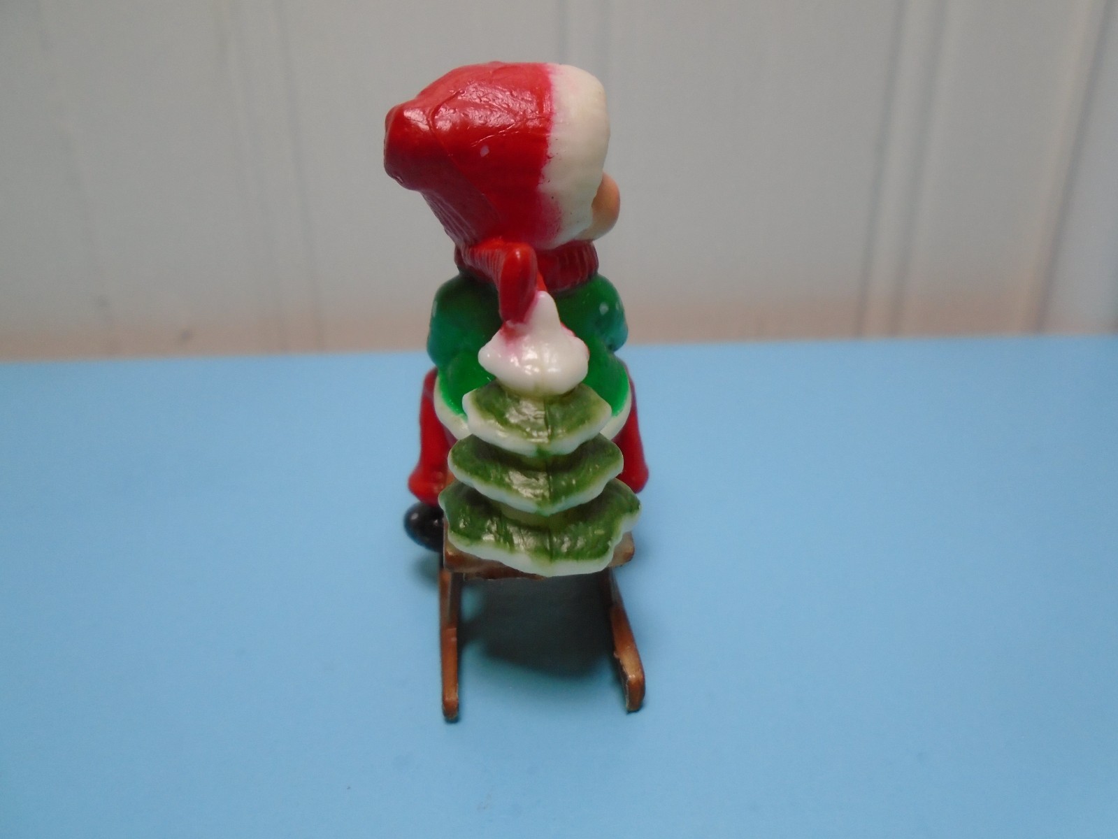 VINTAGE HAND PAINTED PLASTIC BOY ON SLED 1.5″ FIGURE CAKE TOPPER (SF456)