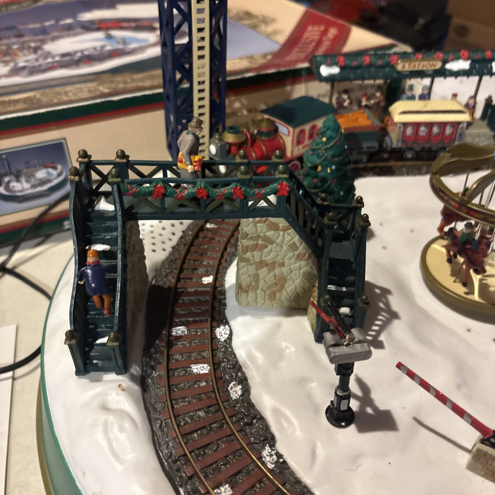 Mr. Christmas Going Home For The Holidays Animated Train EUC 50 Songs Working