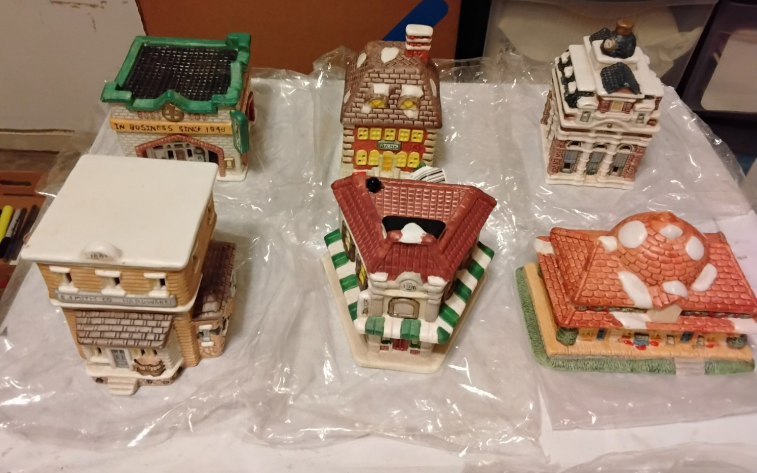 Christmas Village Porcelain Light Houses & Metal/Other Figurine Lot Used 4 Boxes