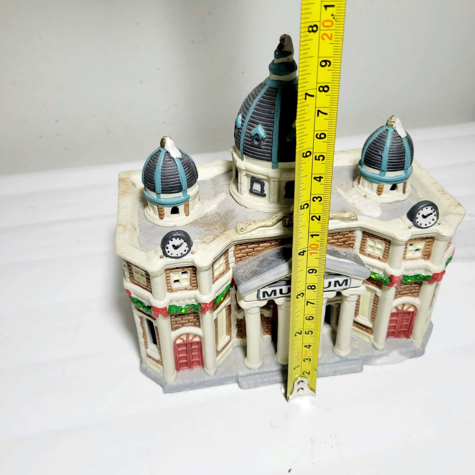 8″ O’Well Dickens Keepsake Museum Figurine Ceramic Vintage Christmas