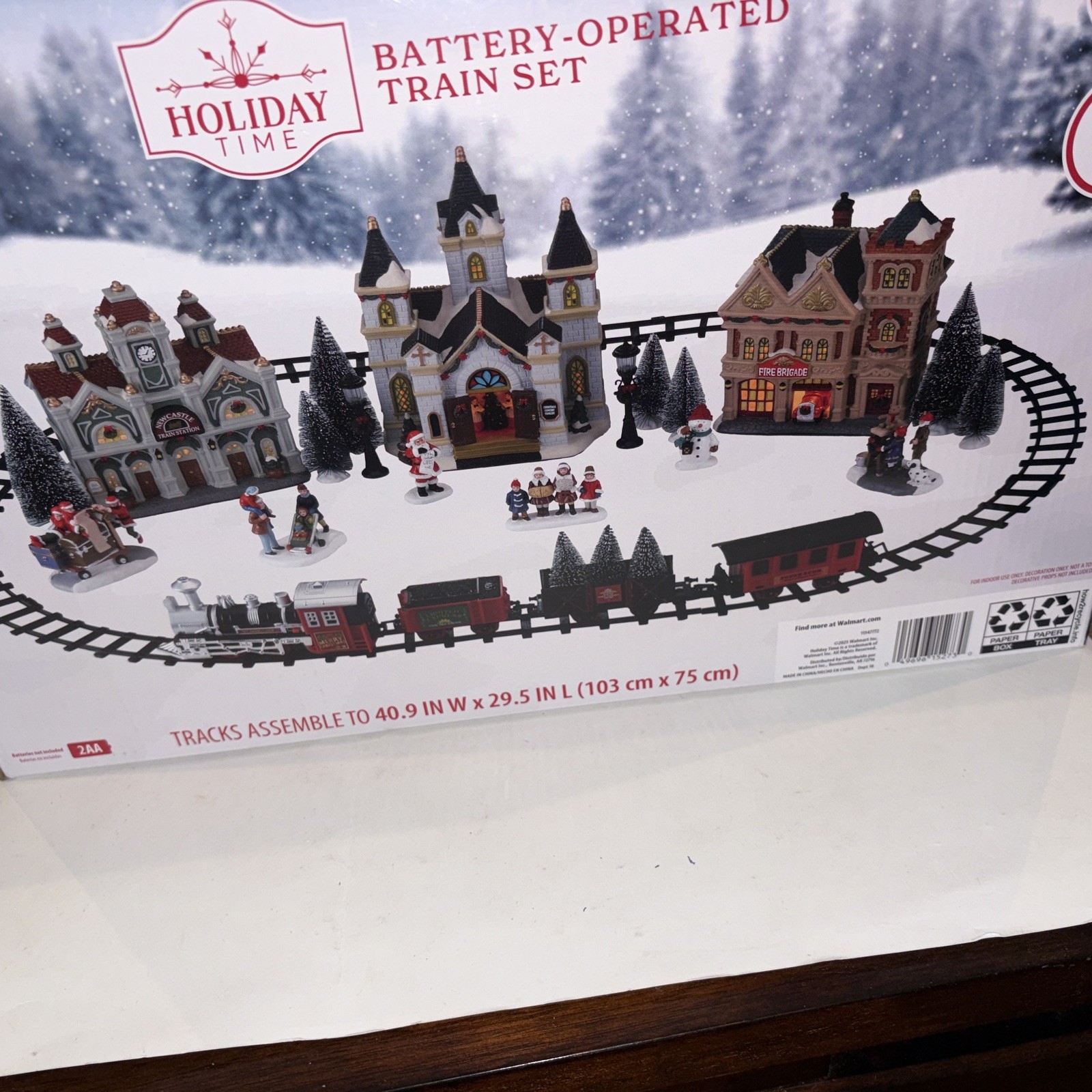 Holiday Time 2025 Battery Operated Train Set Locomotive Rail Cars Track
