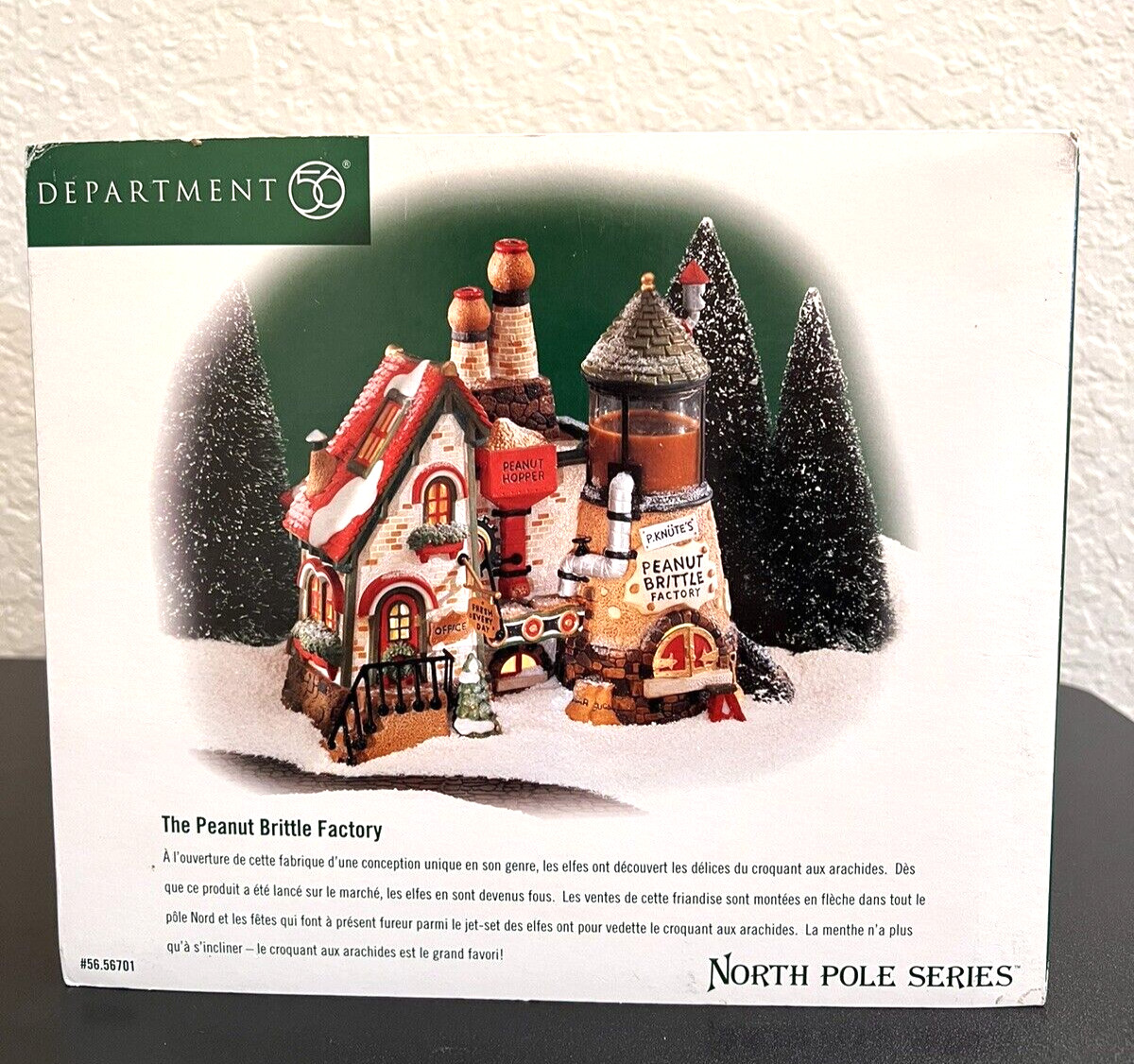 Department 56 North Pole “Peanut Brittle Factory” 56.56701 retired 2002 New!