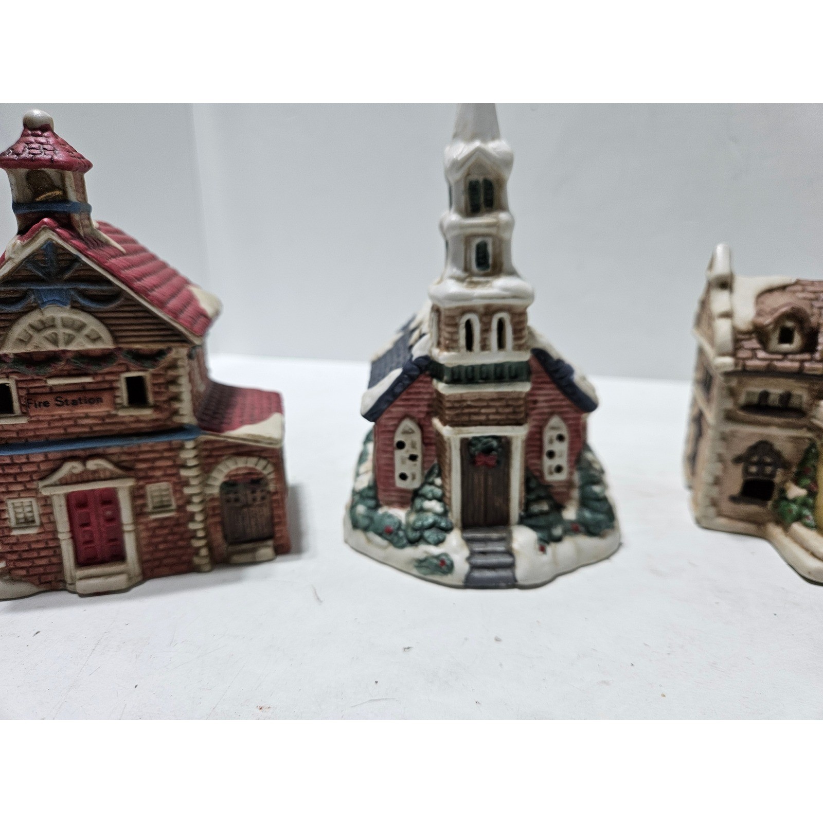 Mervyns Village Square Miniature House Set Multicolor 1993 5-Piece Lighted