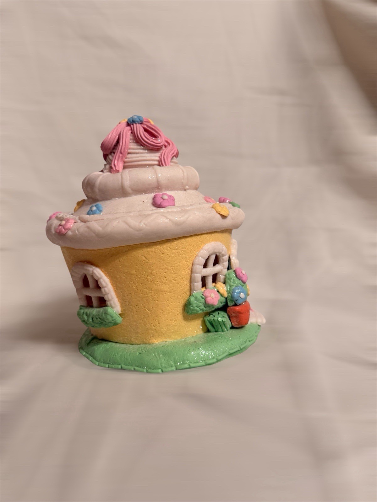 Valarie Parr Hill Easter Bunny House Cottage Heartwood Creek Spring Decor