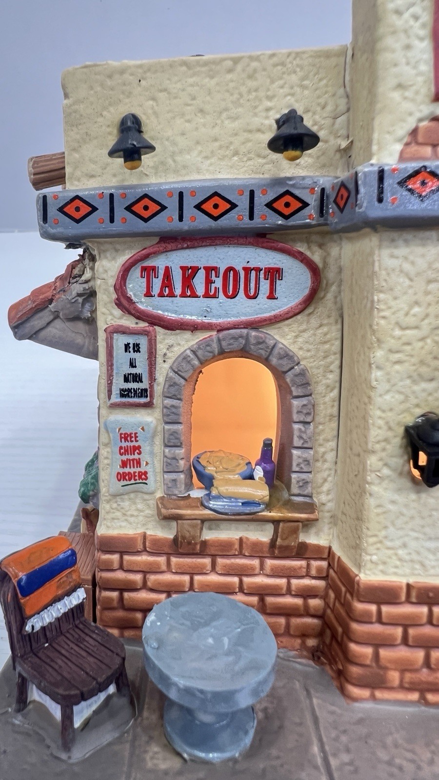 Lemax Holidays And Seasons Taco Shop “Taco Fiesta” 35577 Retired RARE And NEW !