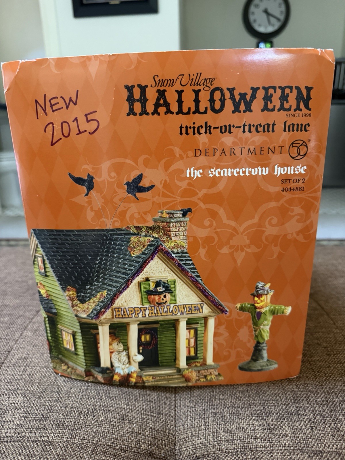 Department 56 The Scarecrow House – Trick or Treat Lane
