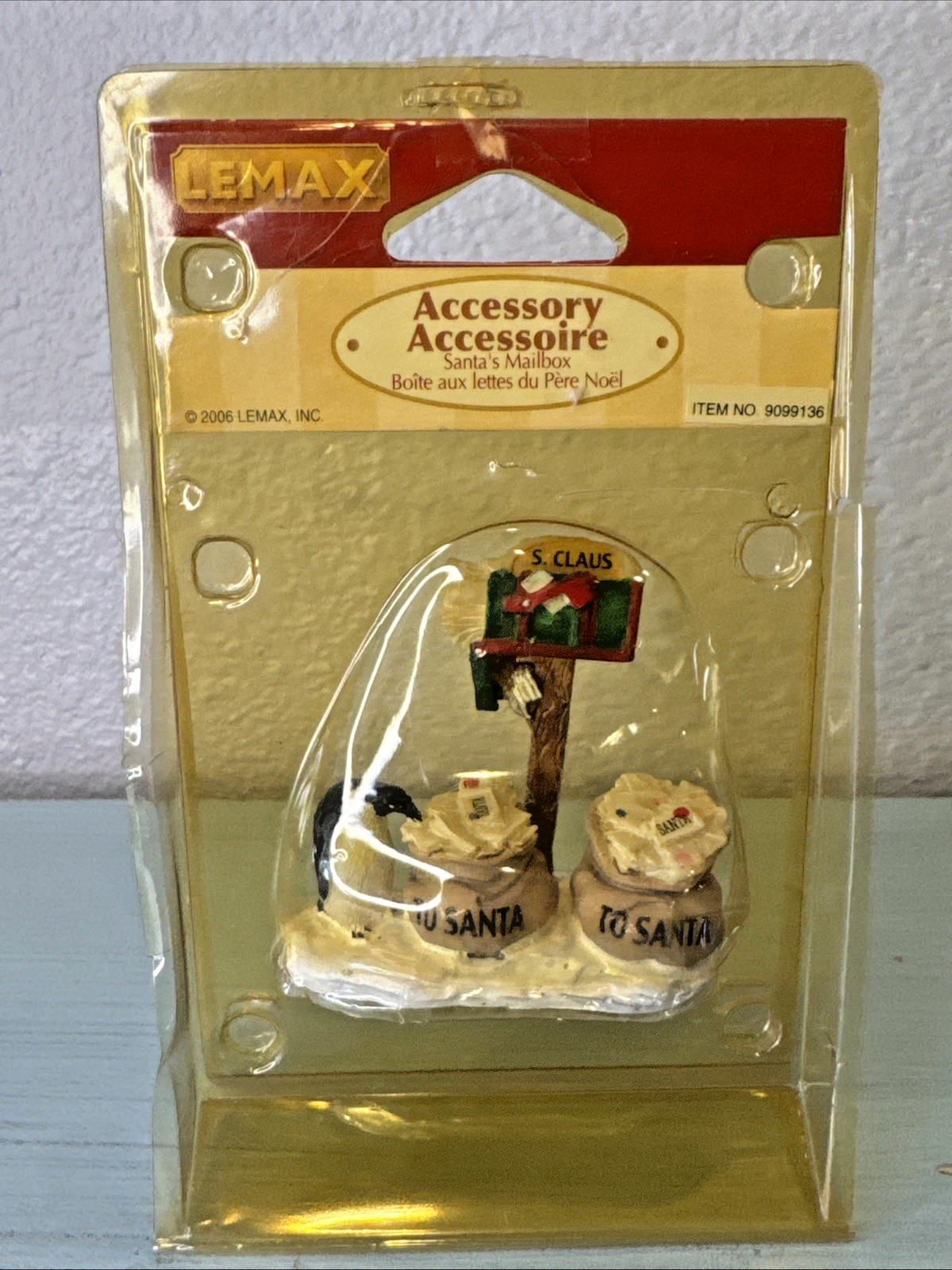 Lemax Christmas Village – Santa’s Mailbox – Penguin Letters to Santa in Package