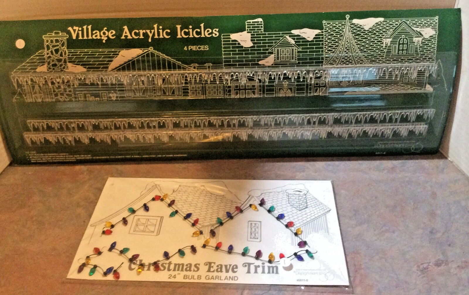 Dept 56 Village Acrylic Icicles & Christmas Eve Trim (Lightbulb Garland) – NIP