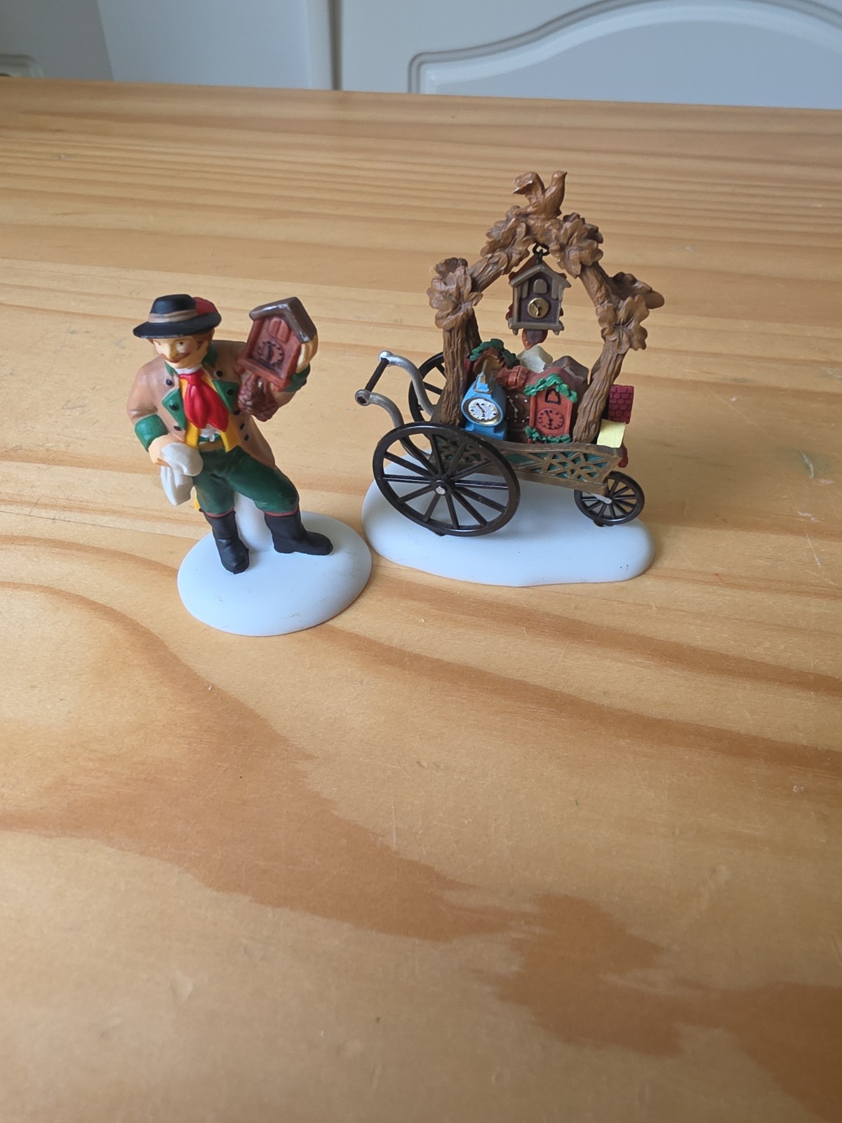 Dept. 56 Cuckoo Clock Vendor & Cart Set of 2 Retired 2004 Alpine Village Series