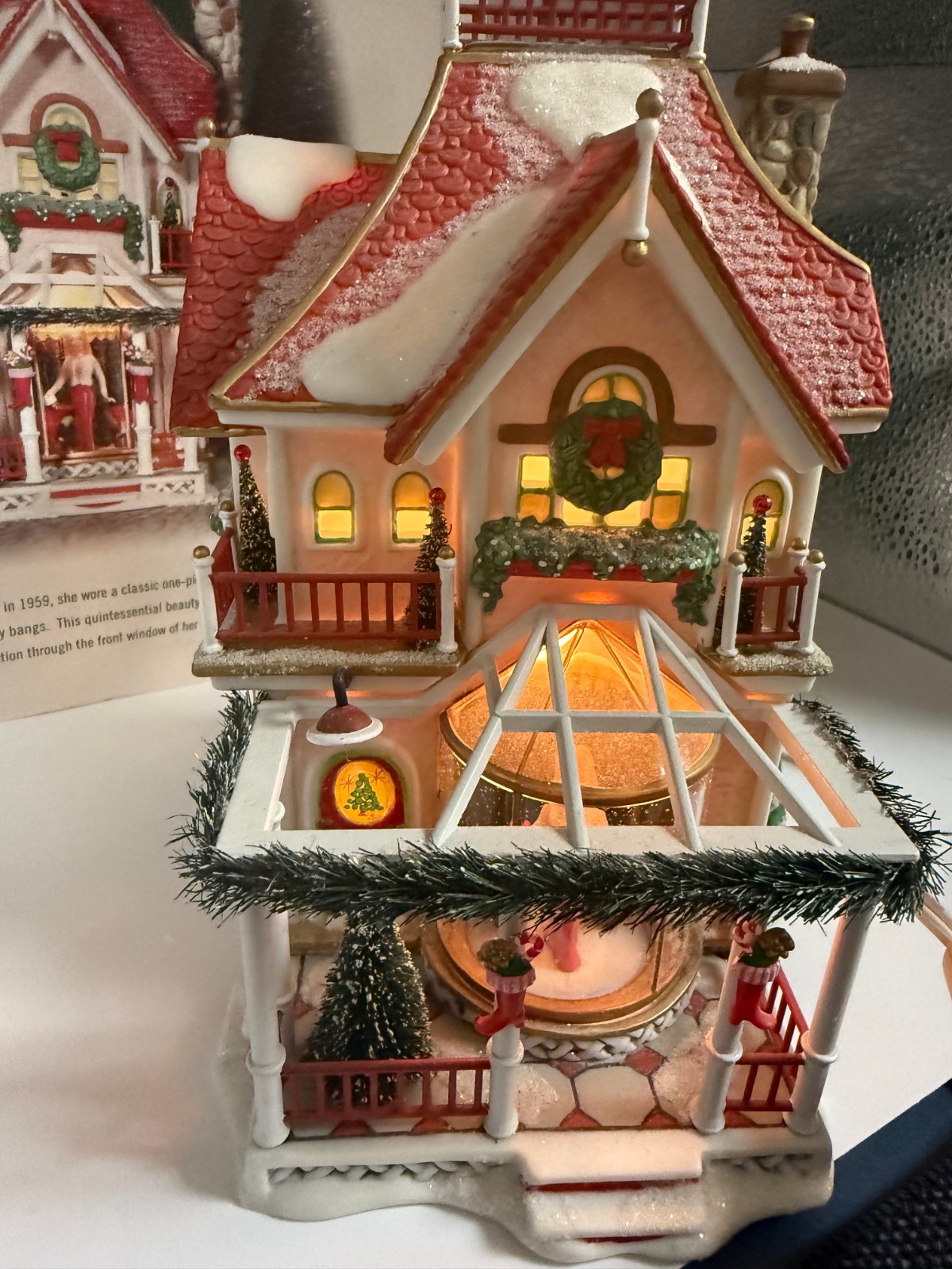 Department 56 Barbie Boutique North Pole Series 2001 Lighted Building w/Box