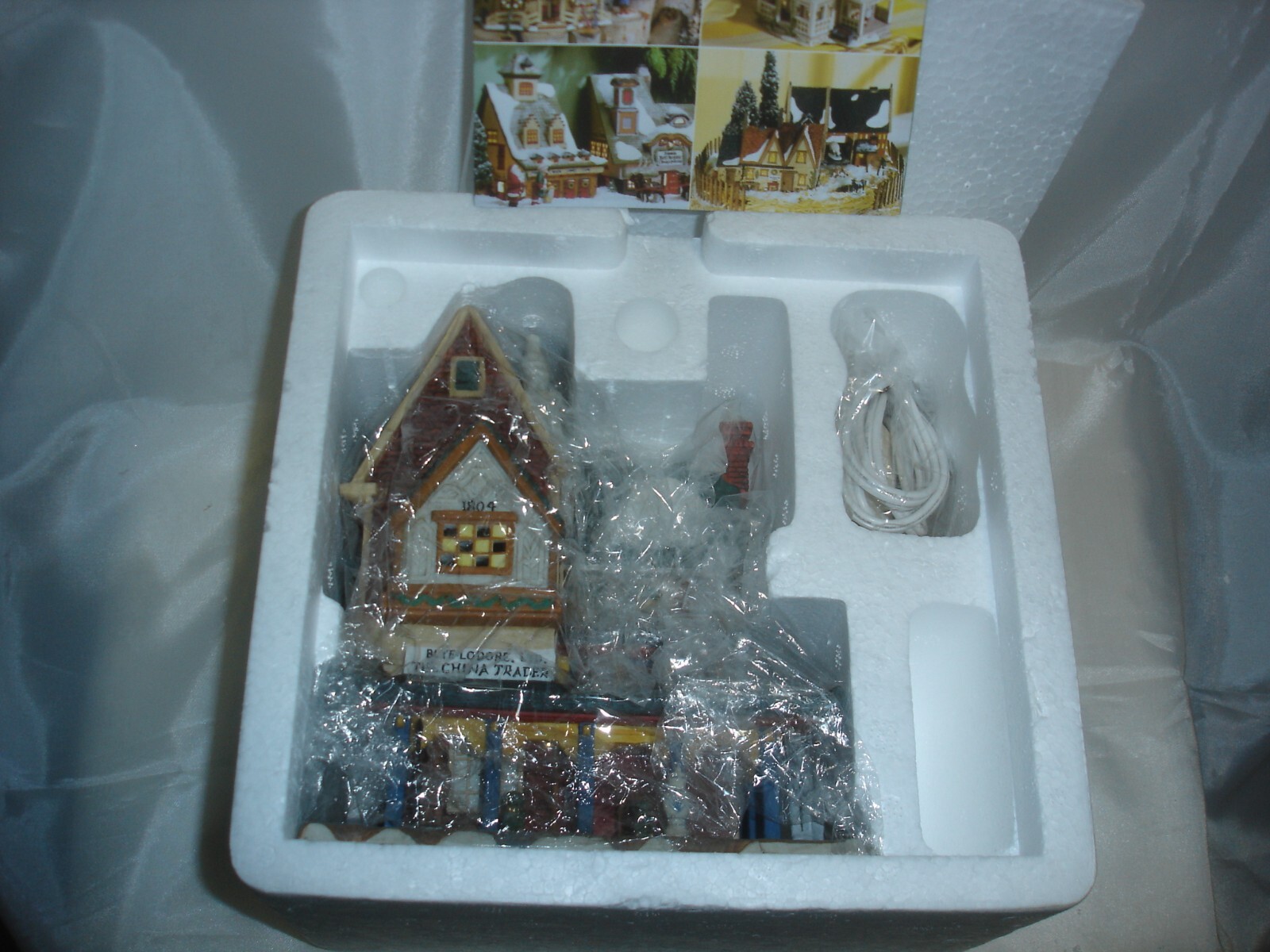DEPT 56 DICKENS’ VILLAGE SERIES LIGHTED “THE CHINA TRADER” – NEW